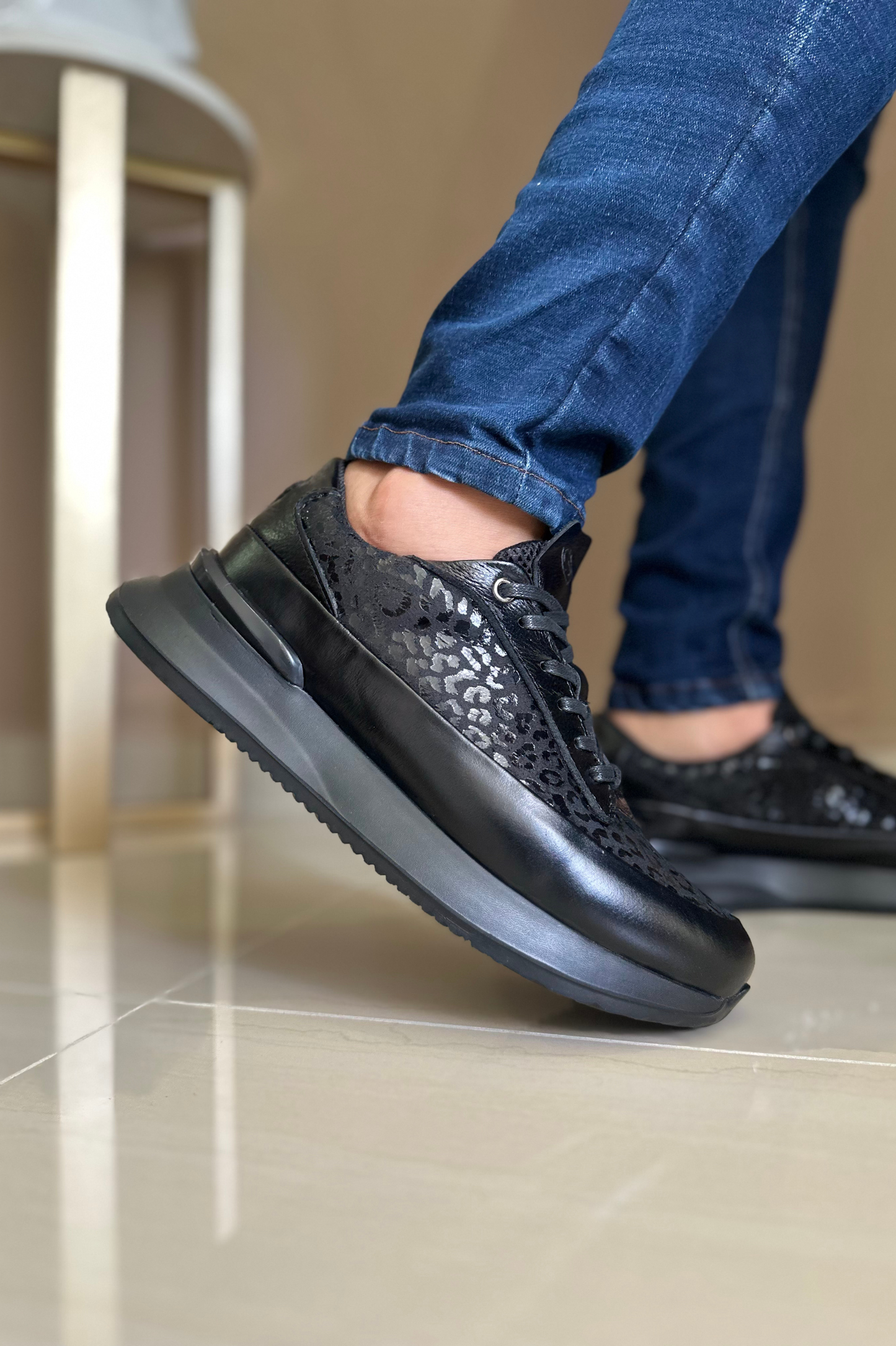 SNEAKER FIRE - EN CUERO - PARA HOMBRE - REF: 2170
