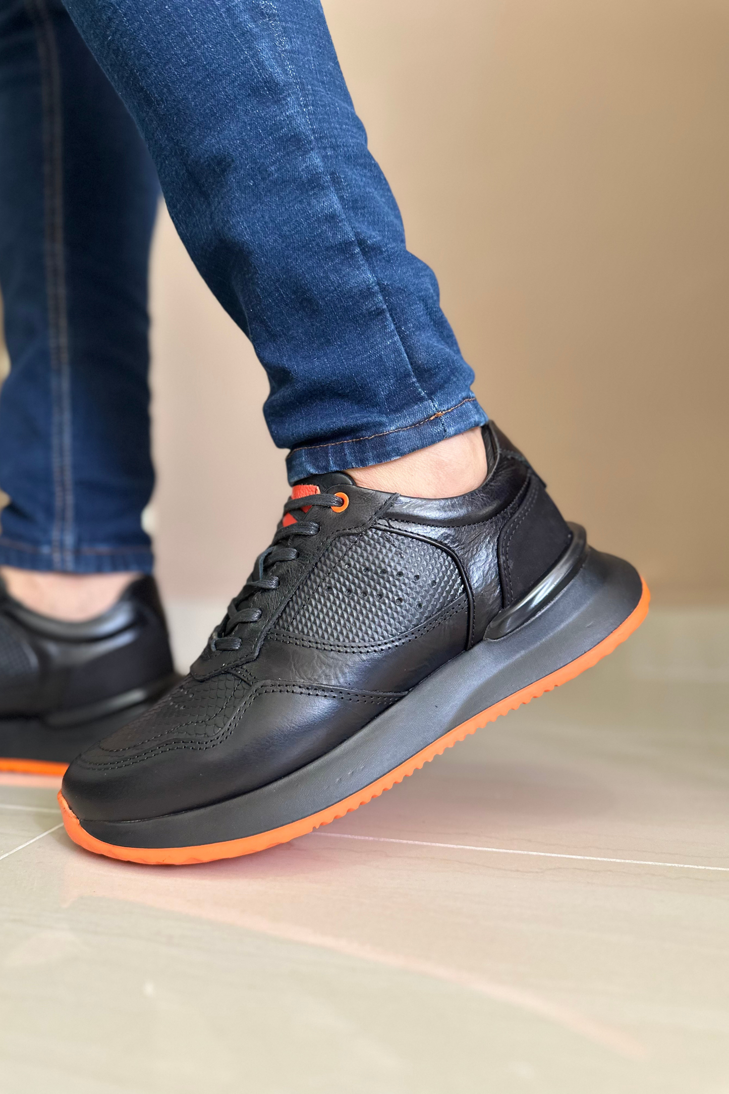 SNEAKER NIKO - EN CUERO - PARA HOMBRE - REF: ANT D12