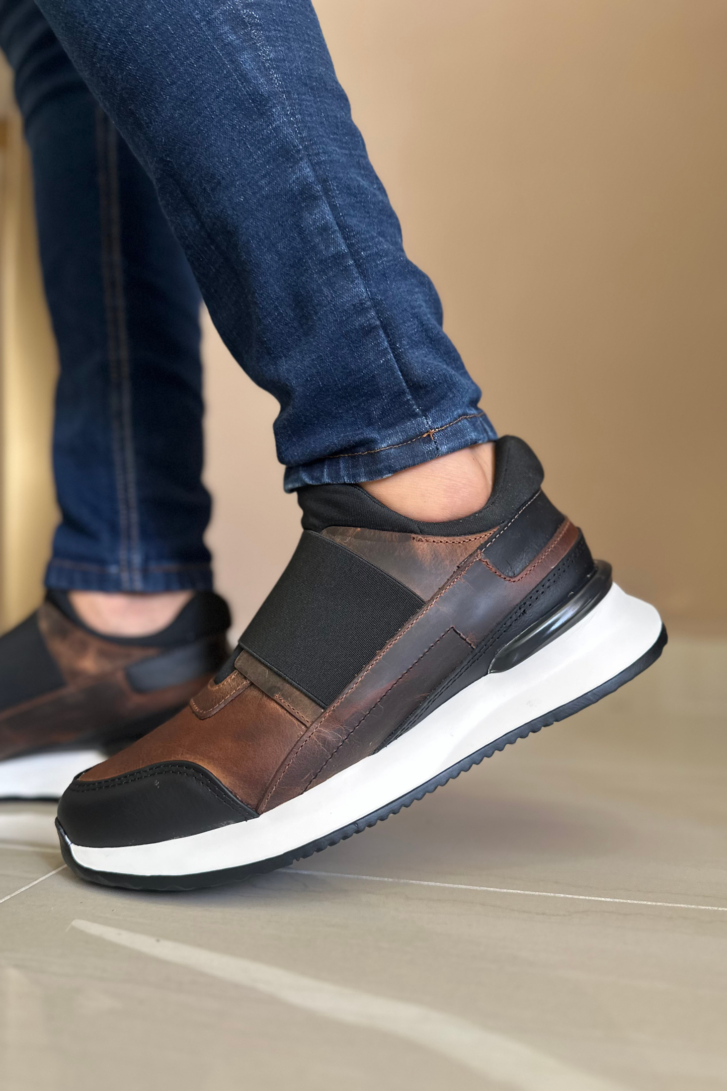 SNEAKERS LITTLE - PARA HOMBRE - EN CUERO REF: D17