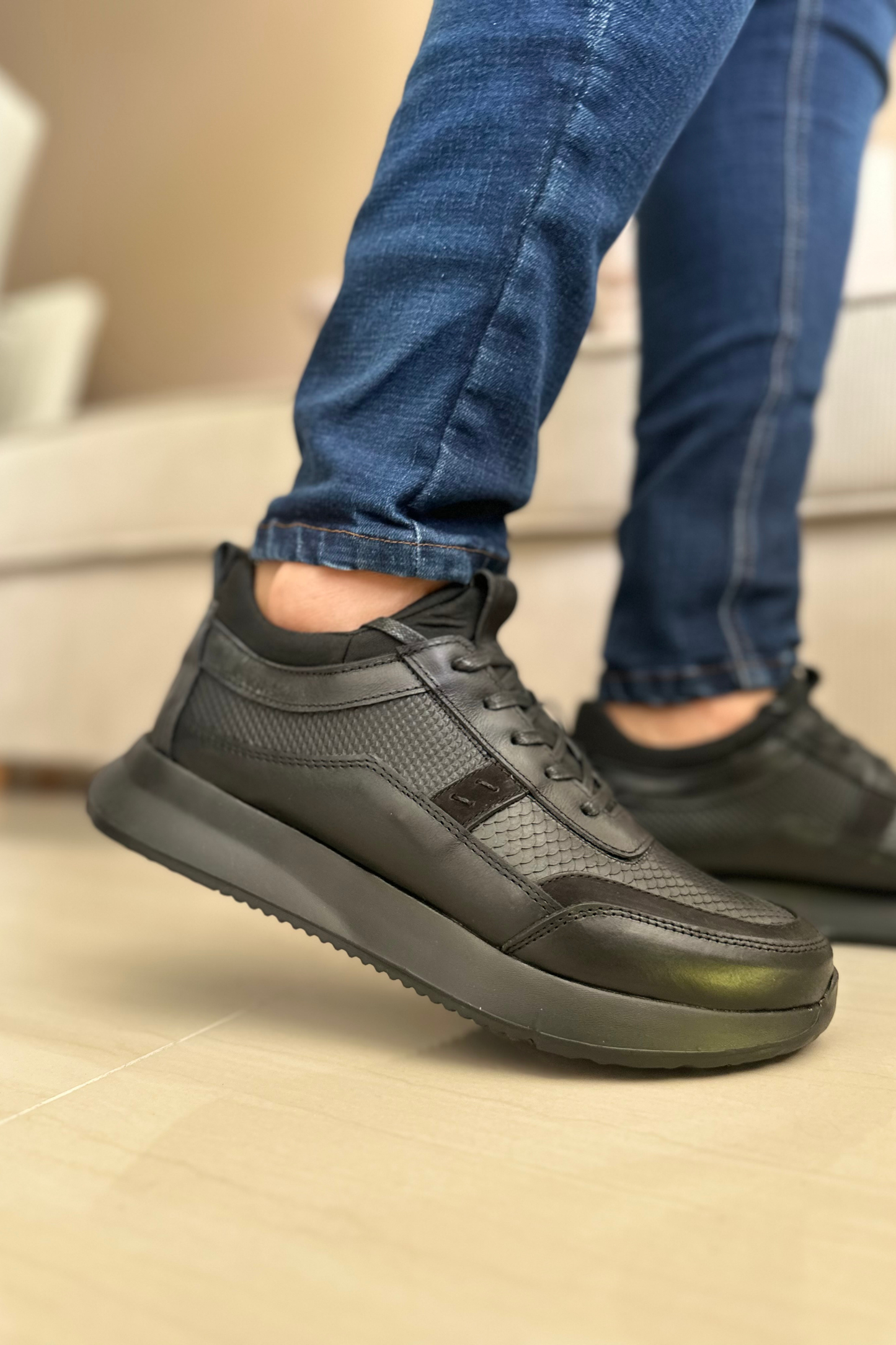 SNEAKER DINAMITE - EN CUERO - PARA HOMBRE - REF: 3217
