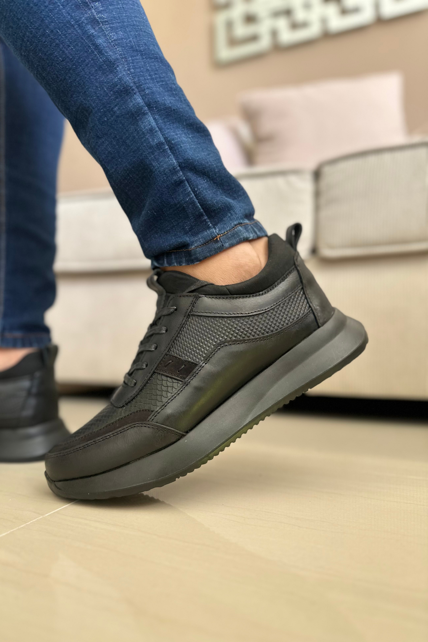 SNEAKER DINAMITE - EN CUERO - PARA HOMBRE - REF: 3217