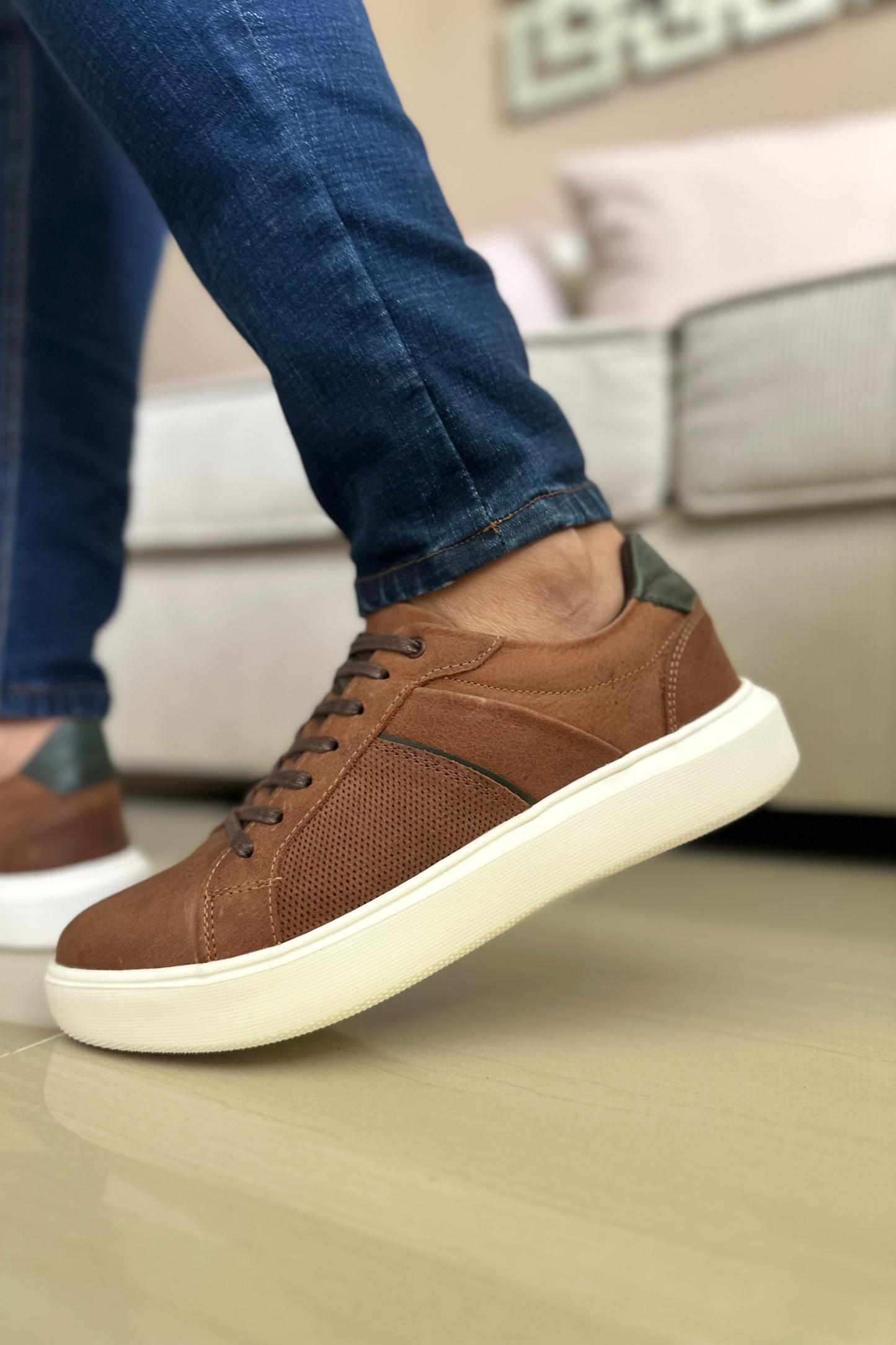 SNEAKER OLISE - EN CUERO - PARA HOMBRE - REF: 3220
