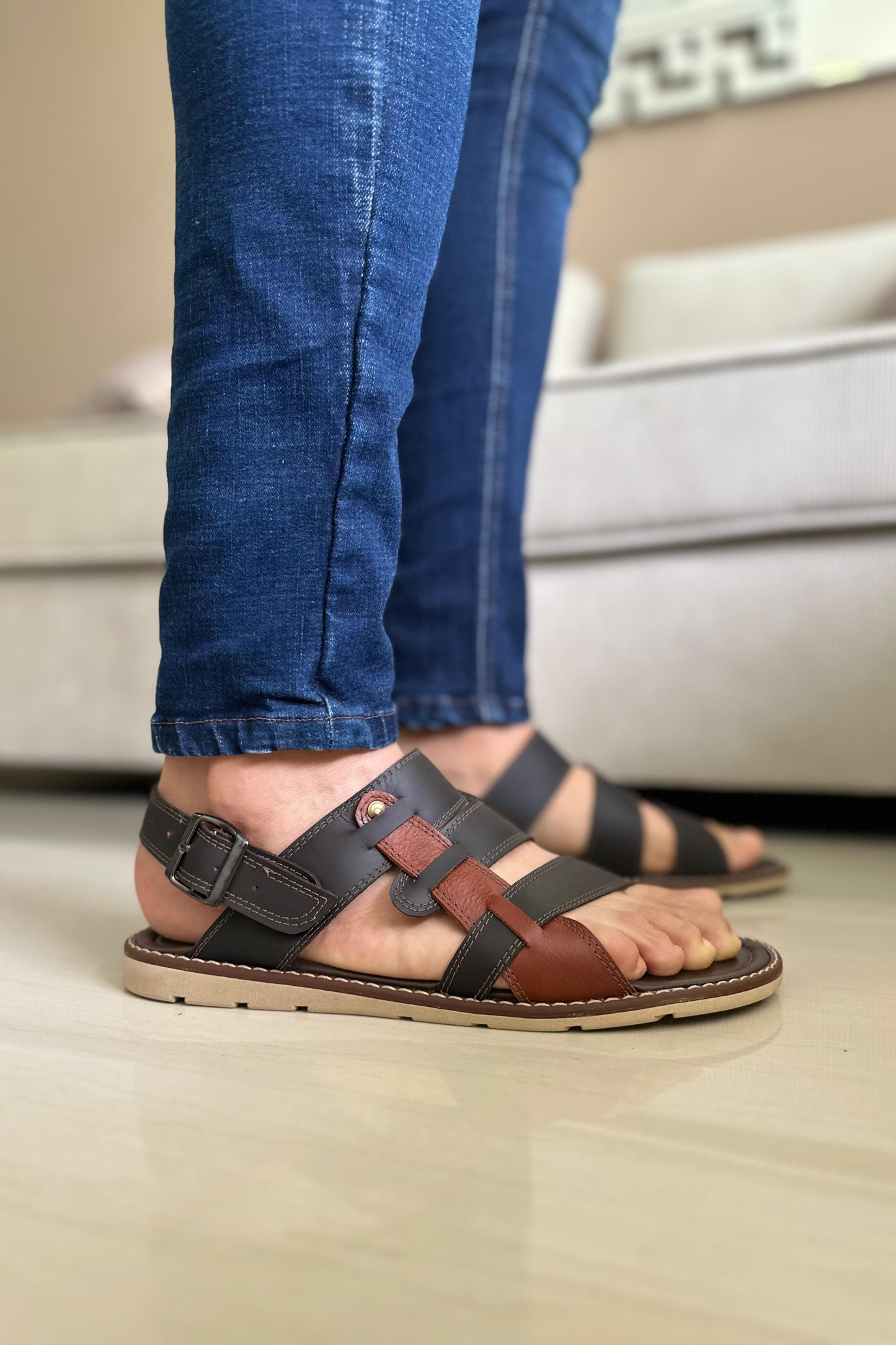 SANDALIA OUPI - EN CUERO - PARA HOMBRE 022