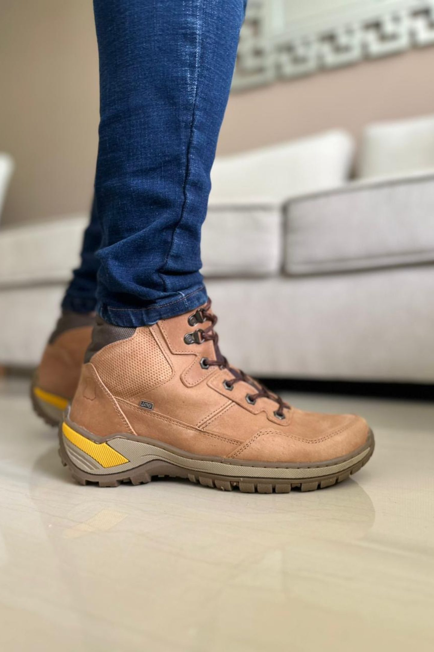 BOTA NESUKI - EN CUERO - PARA HOMBRE 3280