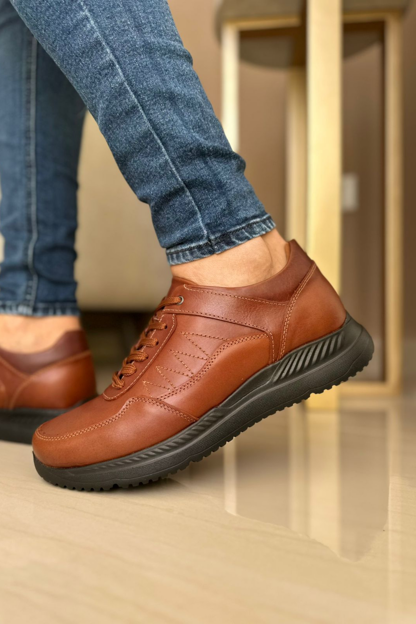 ZAPATO CLASSIC - EN CUERO - PARA HOMBRE