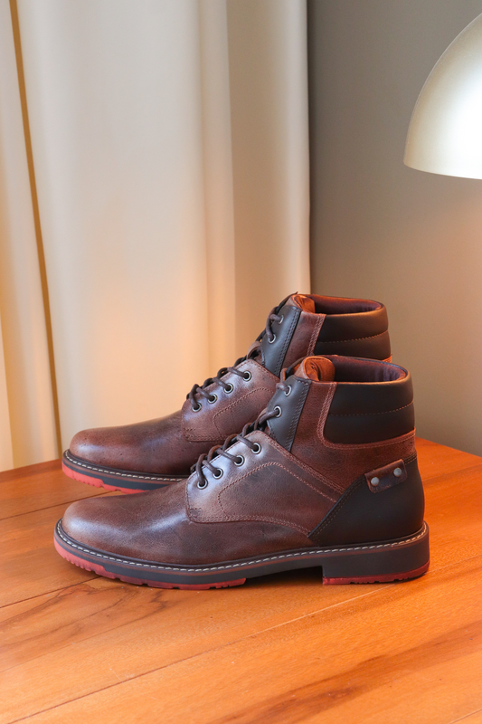 BOTA ONE COIN - EN CUERO - PARA HOMBRE