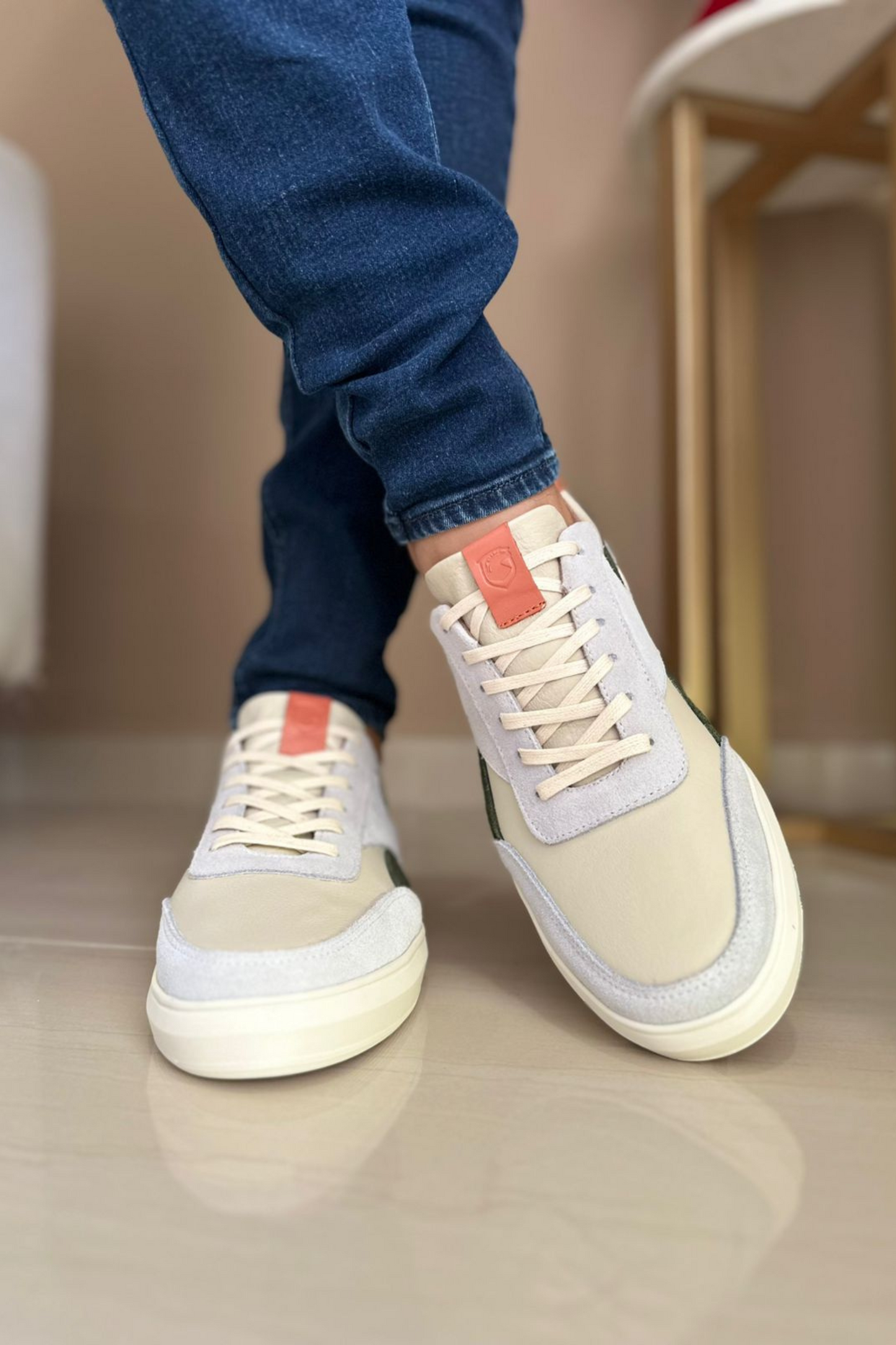 SNEAKER BUDGET - EN CUERO - PARA HOMBRE - REF: CLK 2113