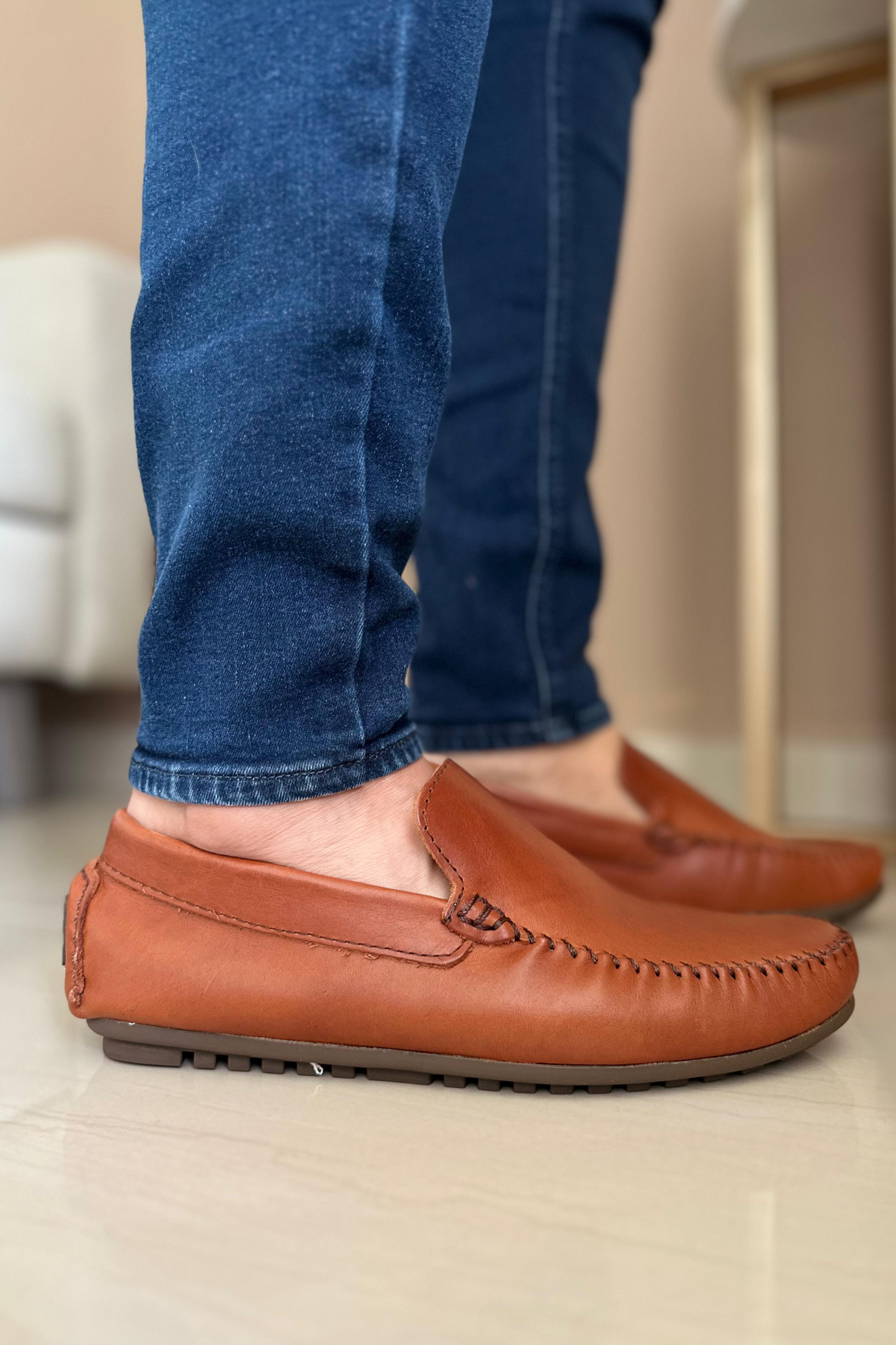 MOCASINES LARA - PARA HOMBRE- EN CUERO