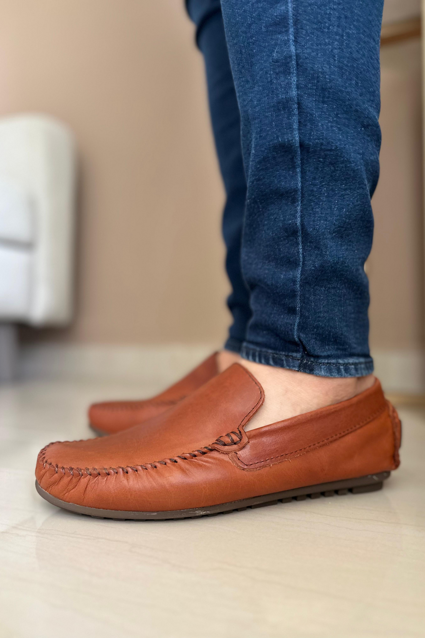 MOCASINES LARA - PARA HOMBRE- EN CUERO