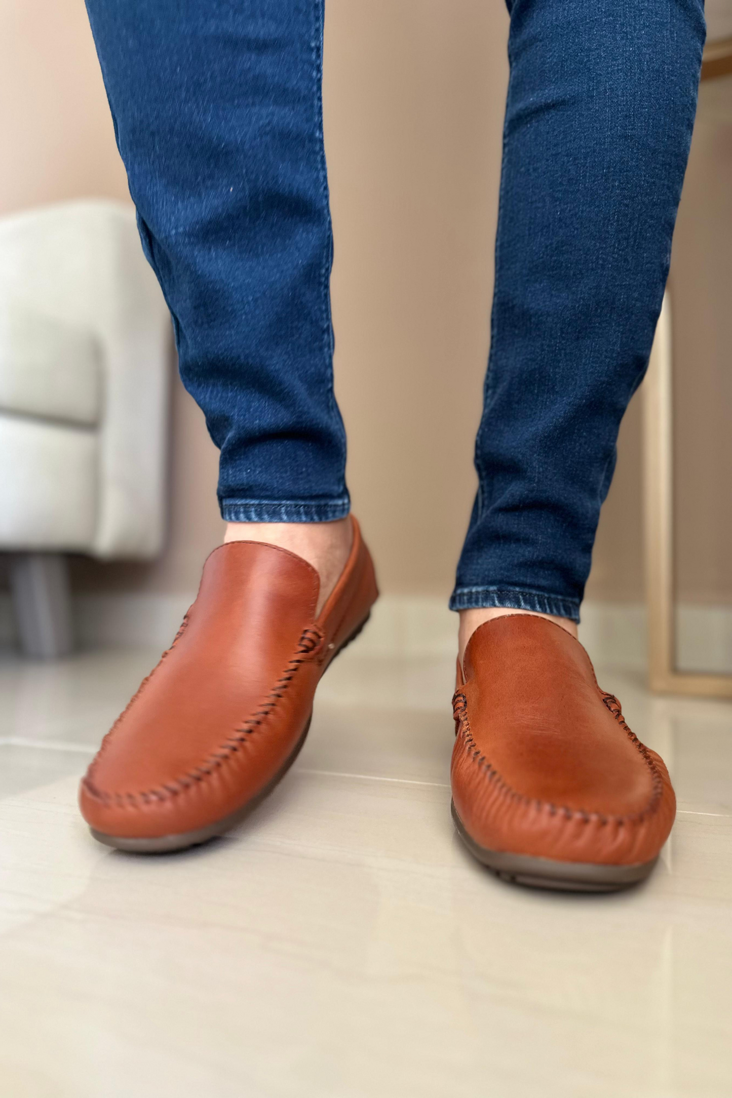 MOCASINES LARA - PARA HOMBRE- EN CUERO