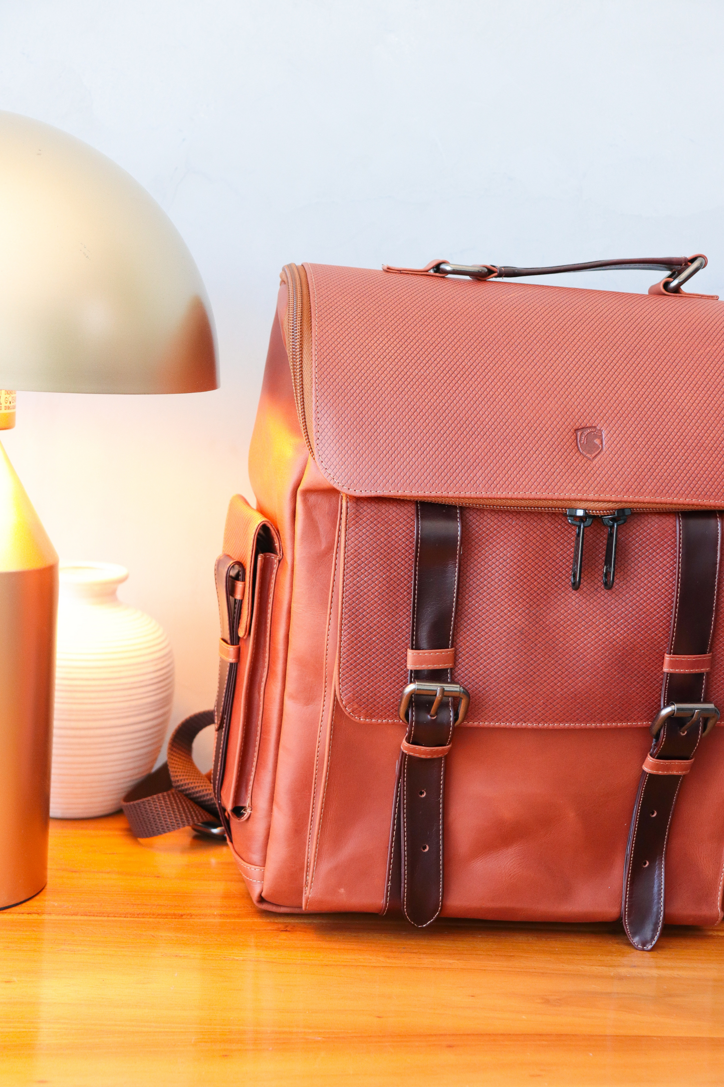 BOLSO EN CUERO - COLOR MIEL