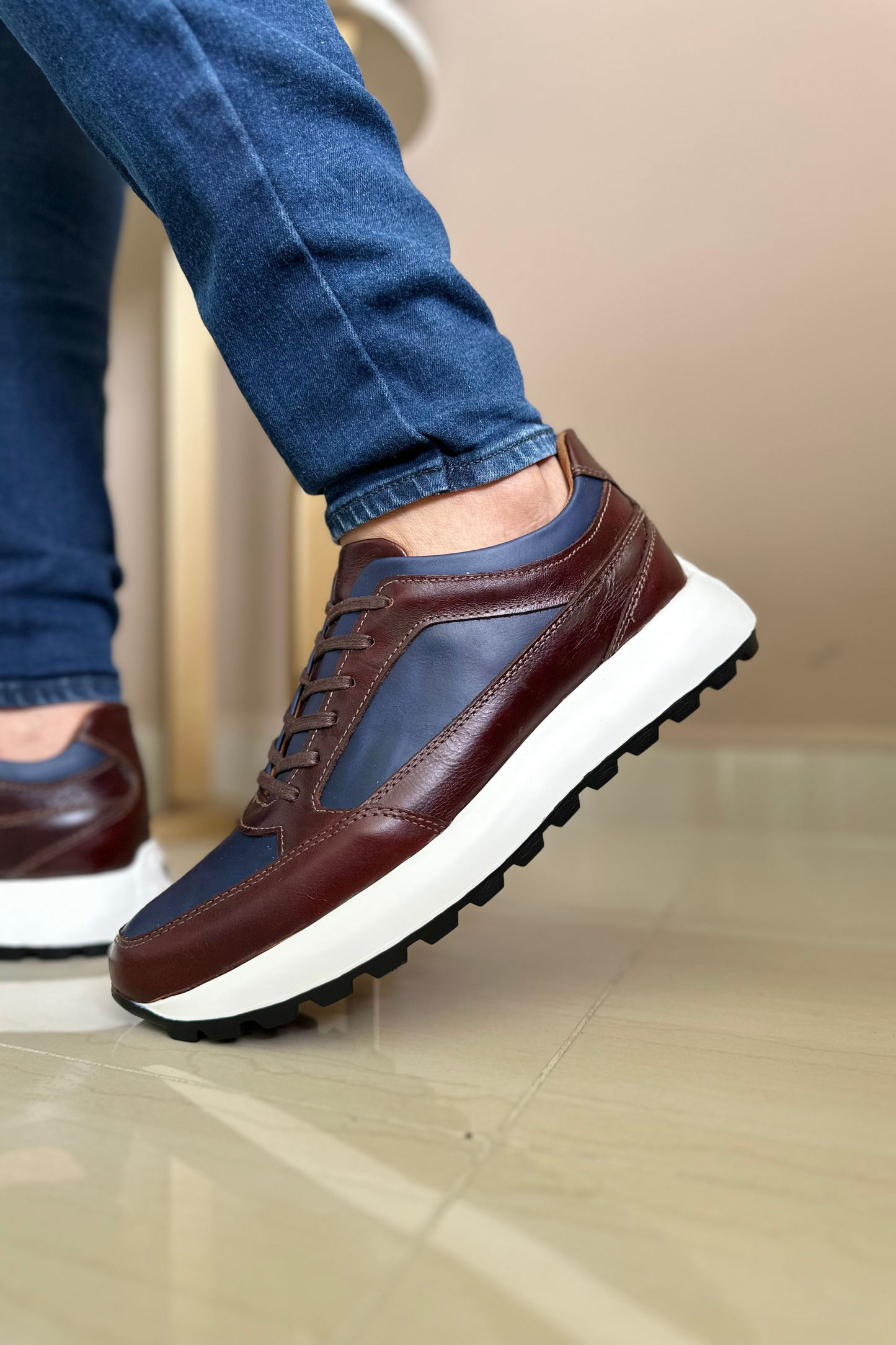 SNEAKER GARNET - EN CUERO - PARA HOMBRE - REF: SPIN 3090