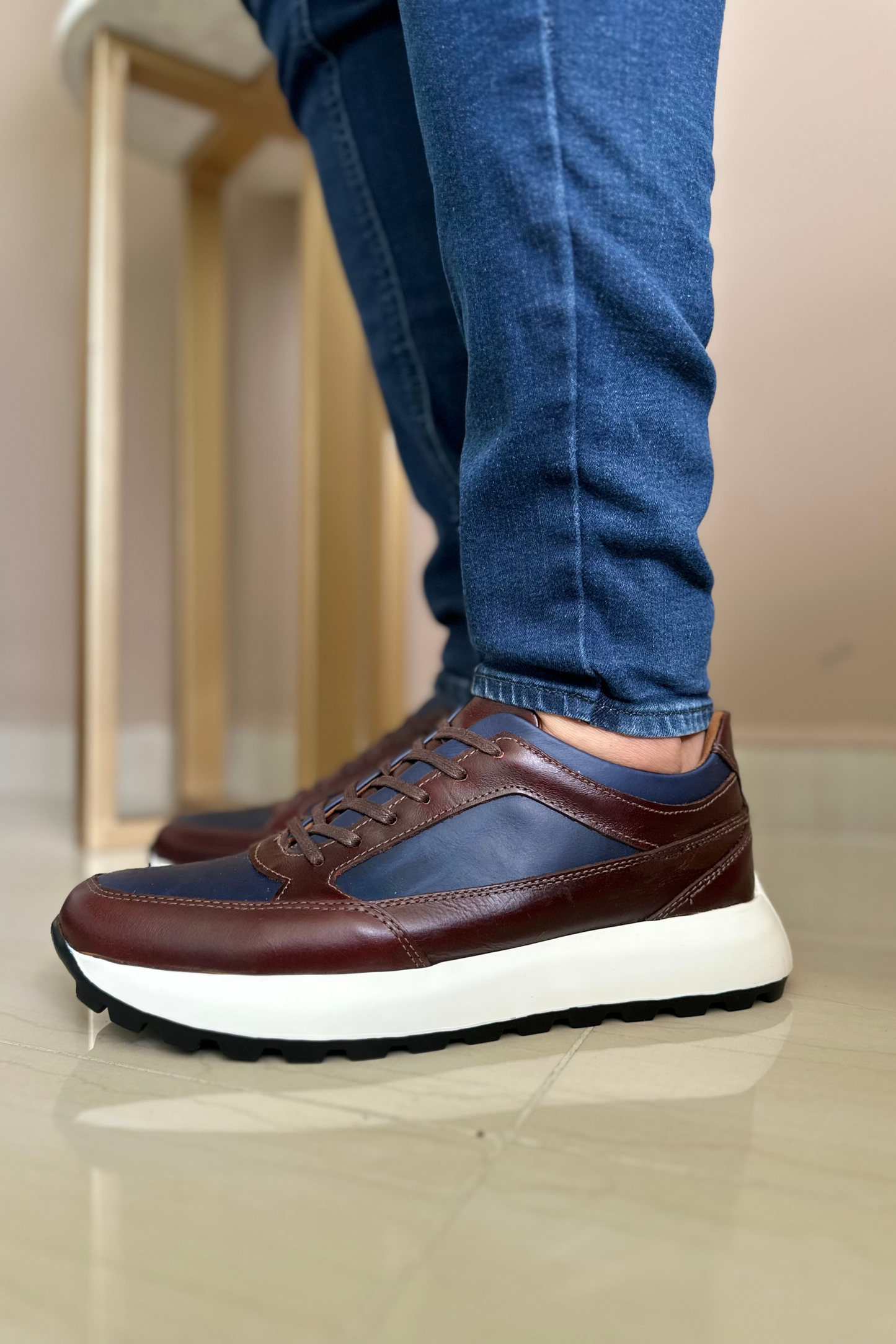 SNEAKER GARNET - EN CUERO - PARA HOMBRE - REF: SPIN 3090