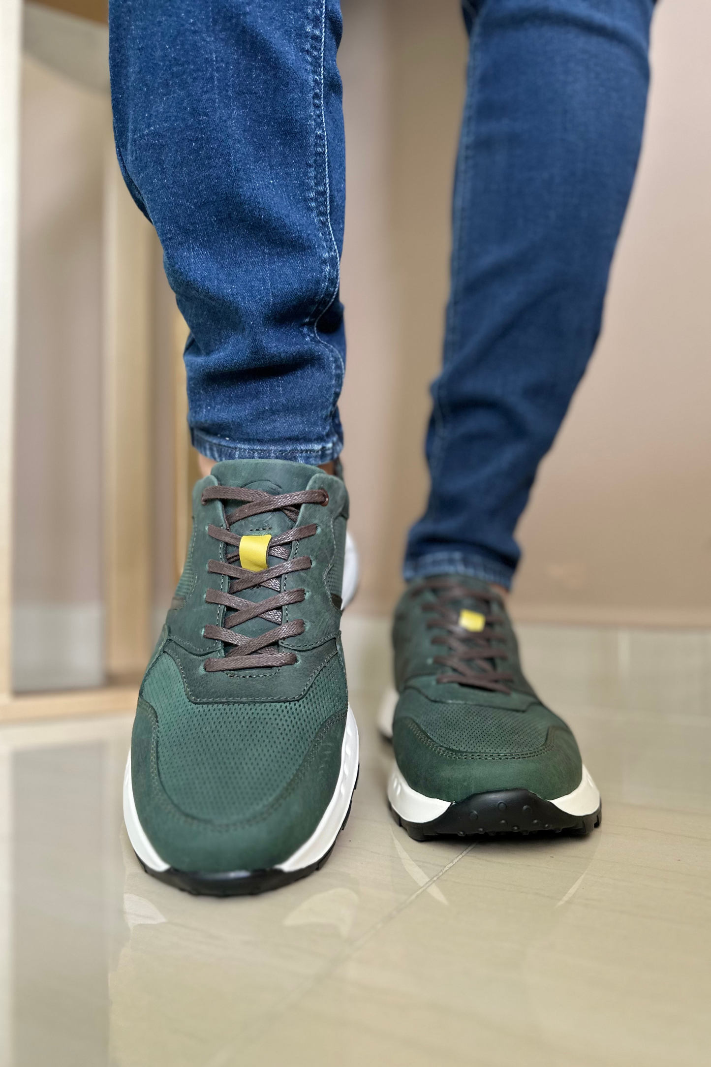 SNEAKER CLÁSTER - EN CUERO - PARA HOMBRE - REF: SPN 3211