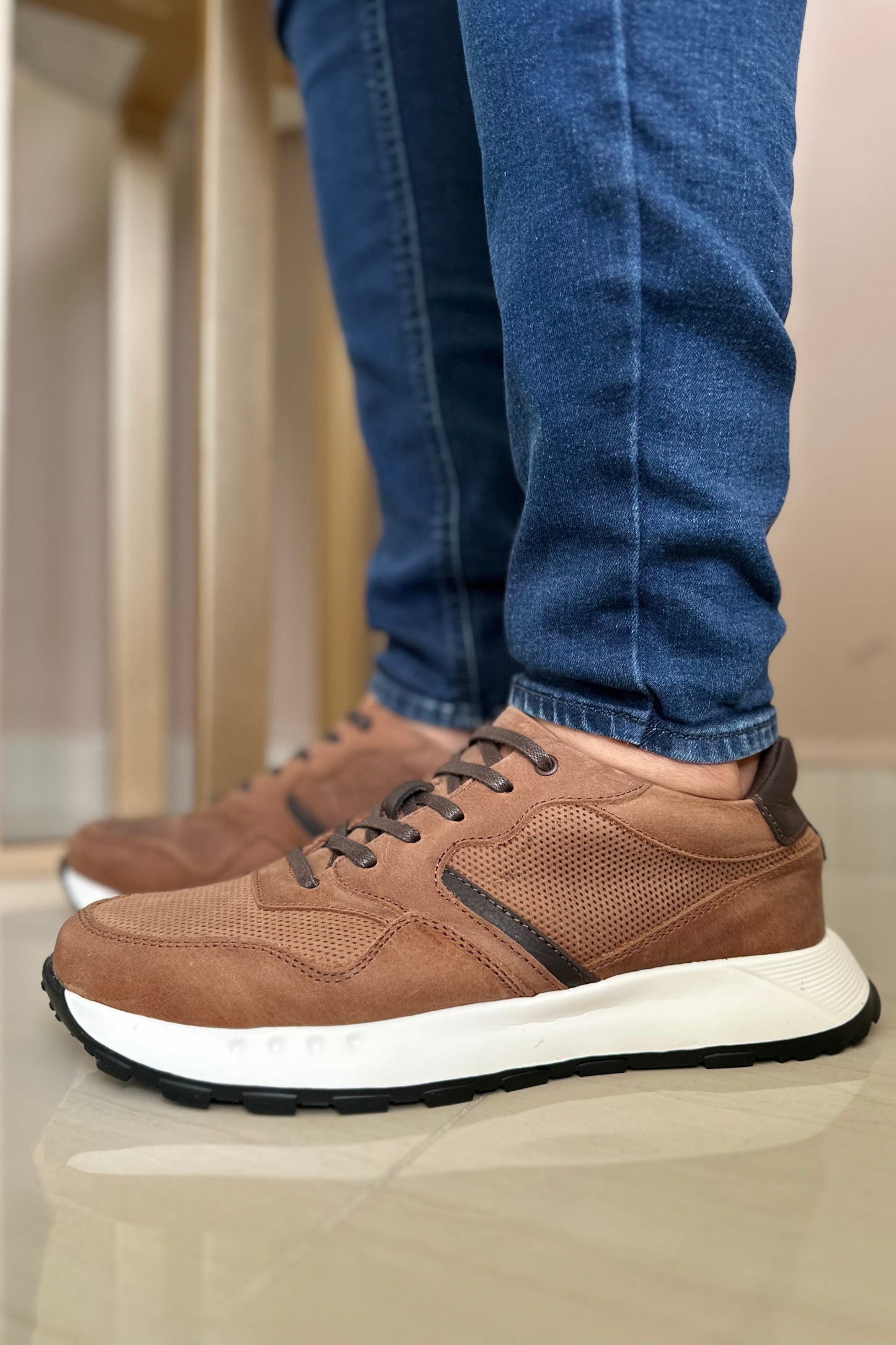 SNEAKER CLÁSTER - EN CUERO - PARA HOMBRE - REF: SPN 3211