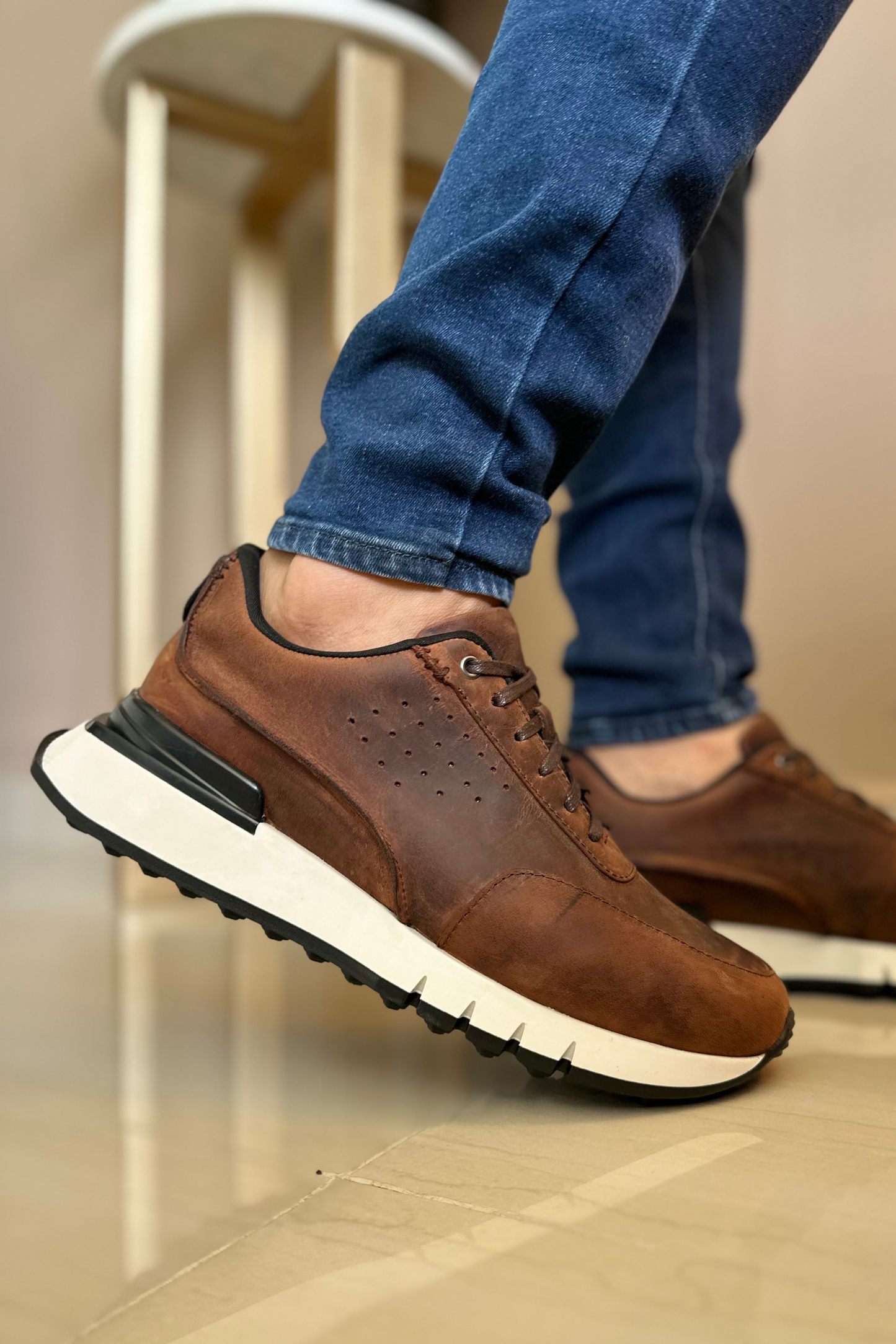 SNEAKER TOST - EN CUERO - PARA HOMBRE - REF: BUGALA