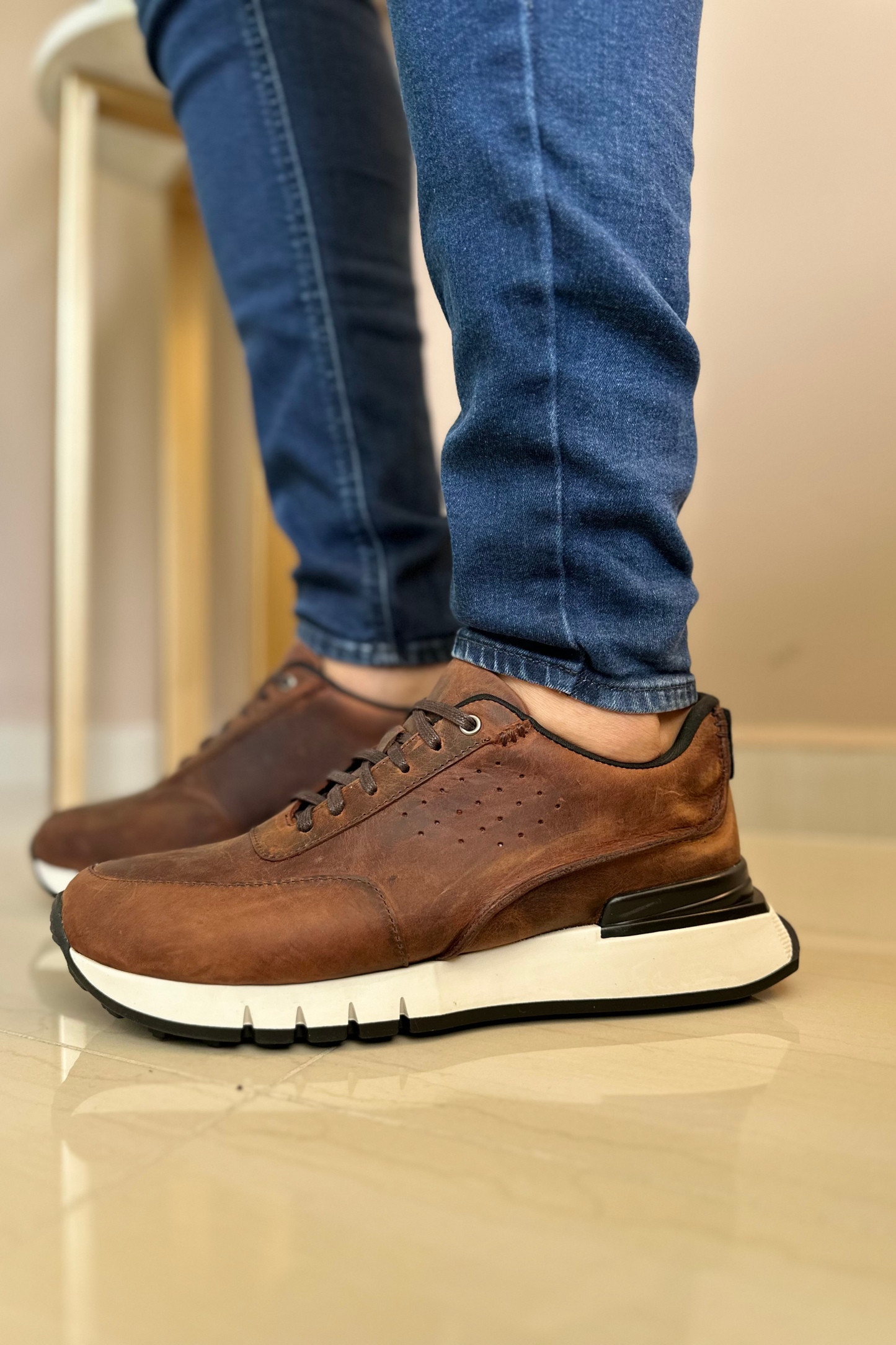 SNEAKER TOST - EN CUERO - PARA HOMBRE - REF: BUGALA