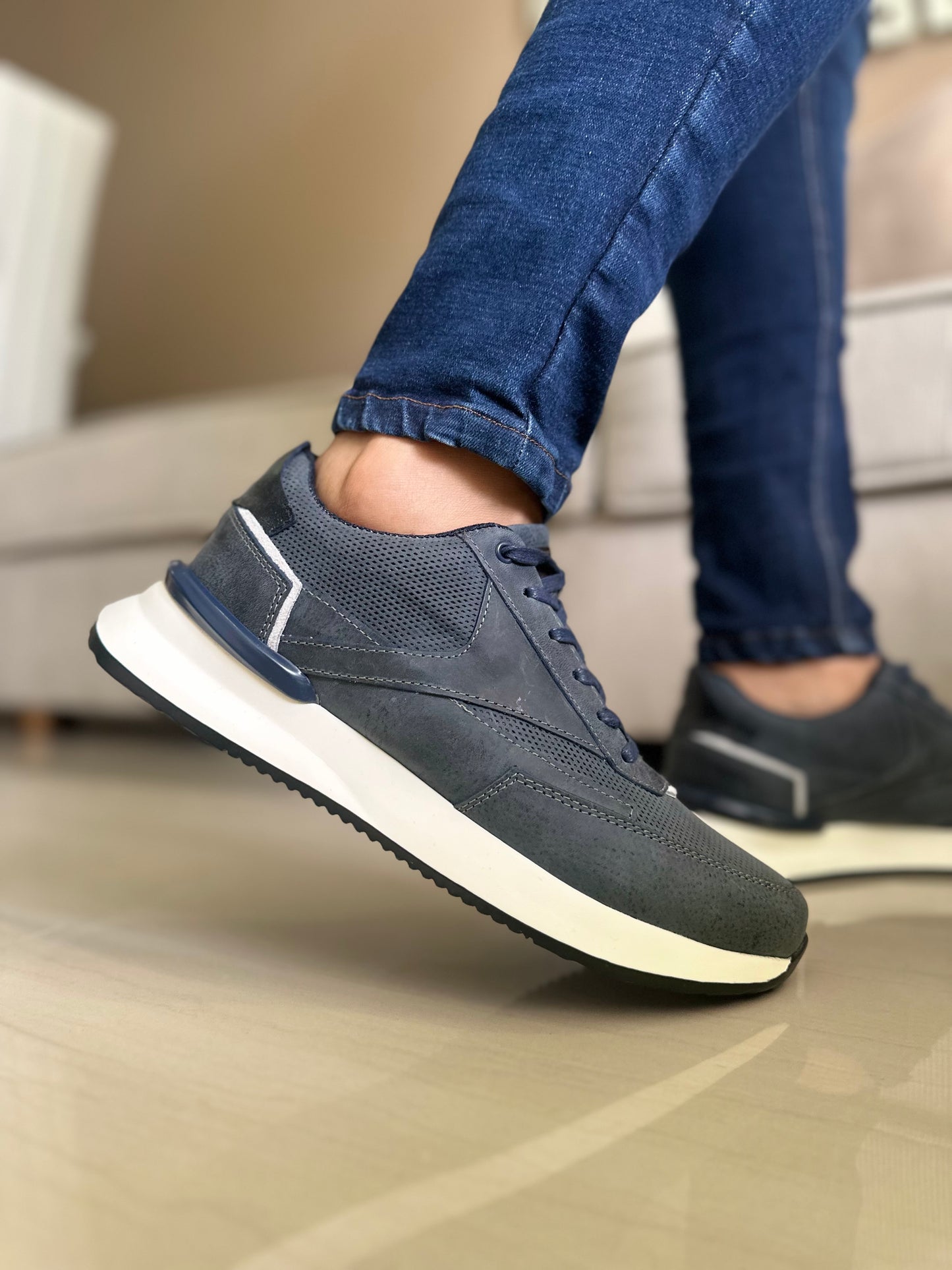 SNEAKERS GRIS CUERO NOBUCK REF:3223