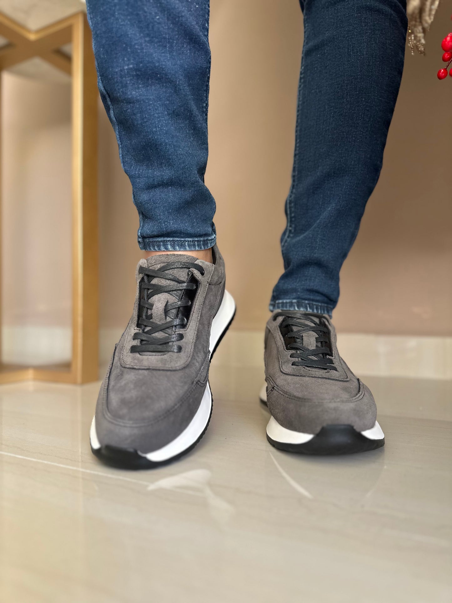 SNEAKER RAT - EN CUERO - PARA HOMBRE - REF: D13
