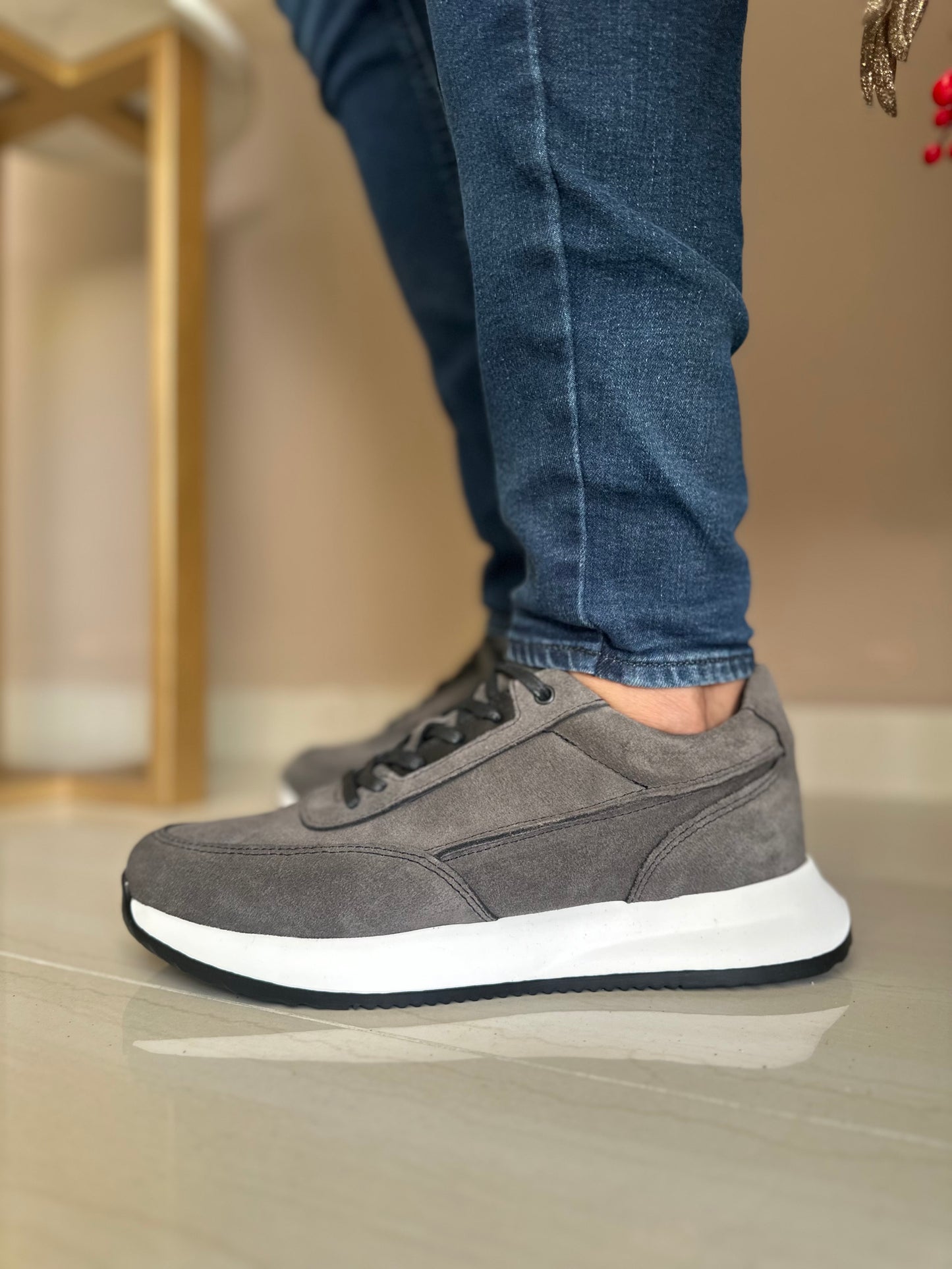 SNEAKER RAT - EN CUERO - PARA HOMBRE - REF: D13