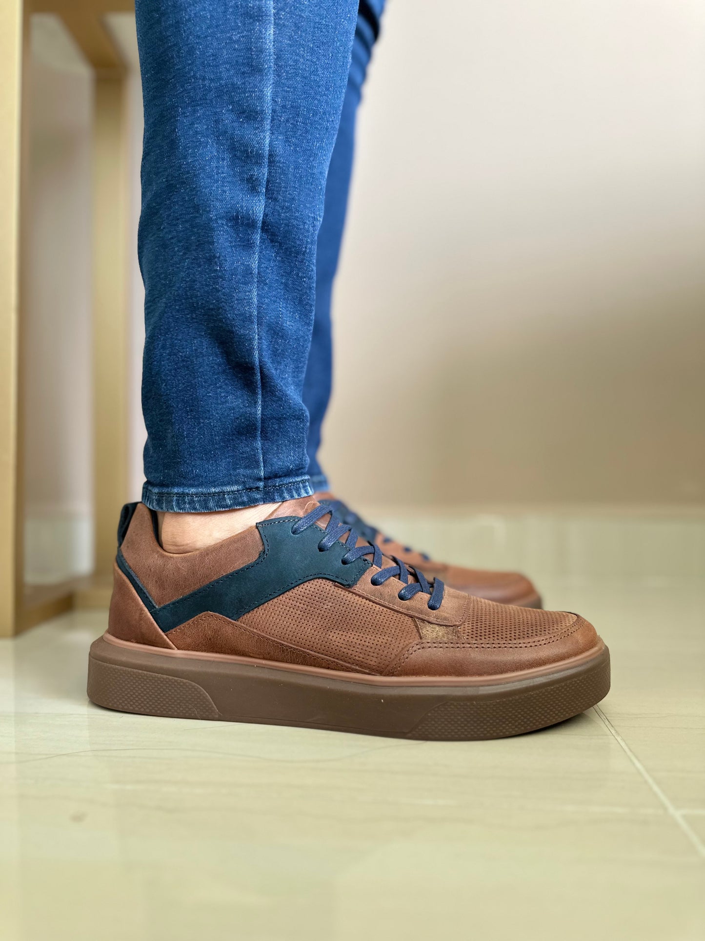 SNEAKERS CUERO-REF 3218