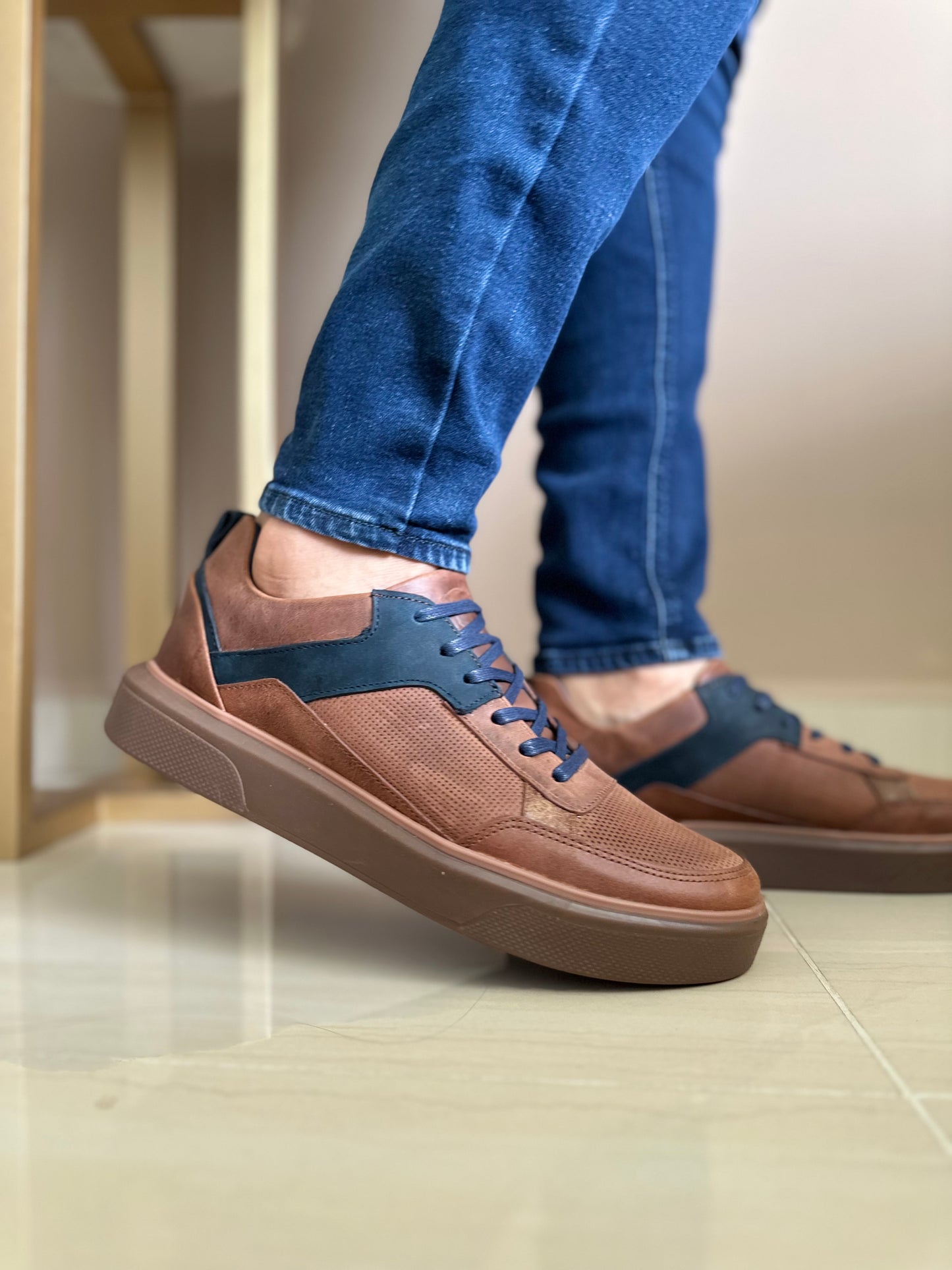 SNEAKERS CUERO-REF 3218