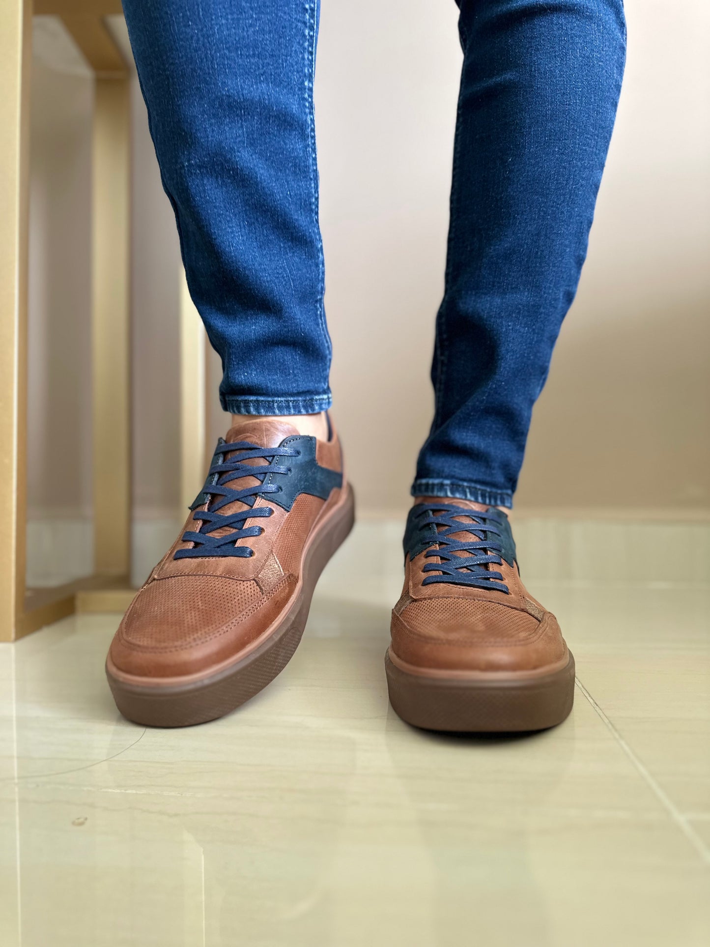SNEAKERS CUERO-REF 3218
