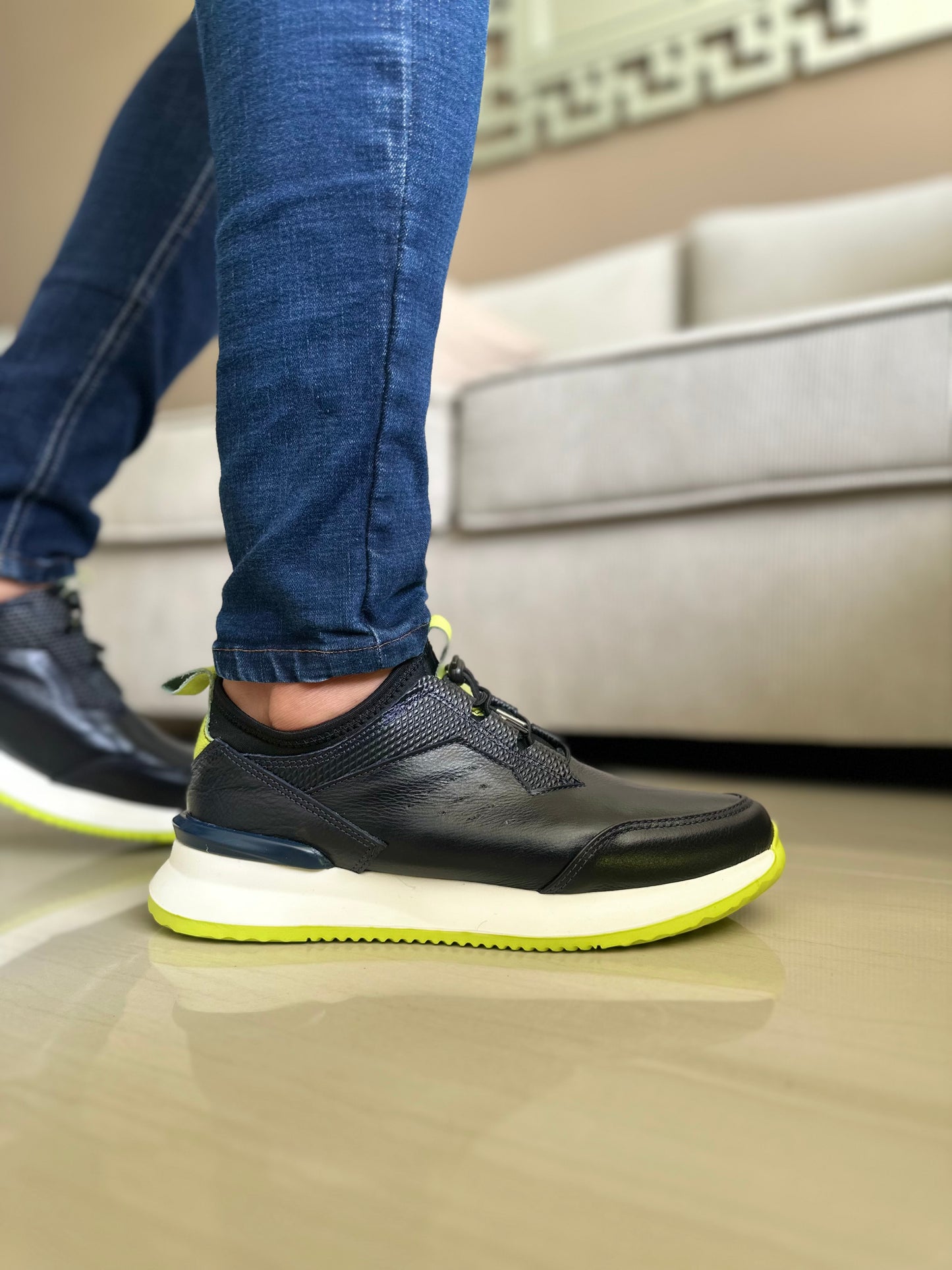 SNEAKERS YOUNG - PARA HOMBRE - EN CUERO 401