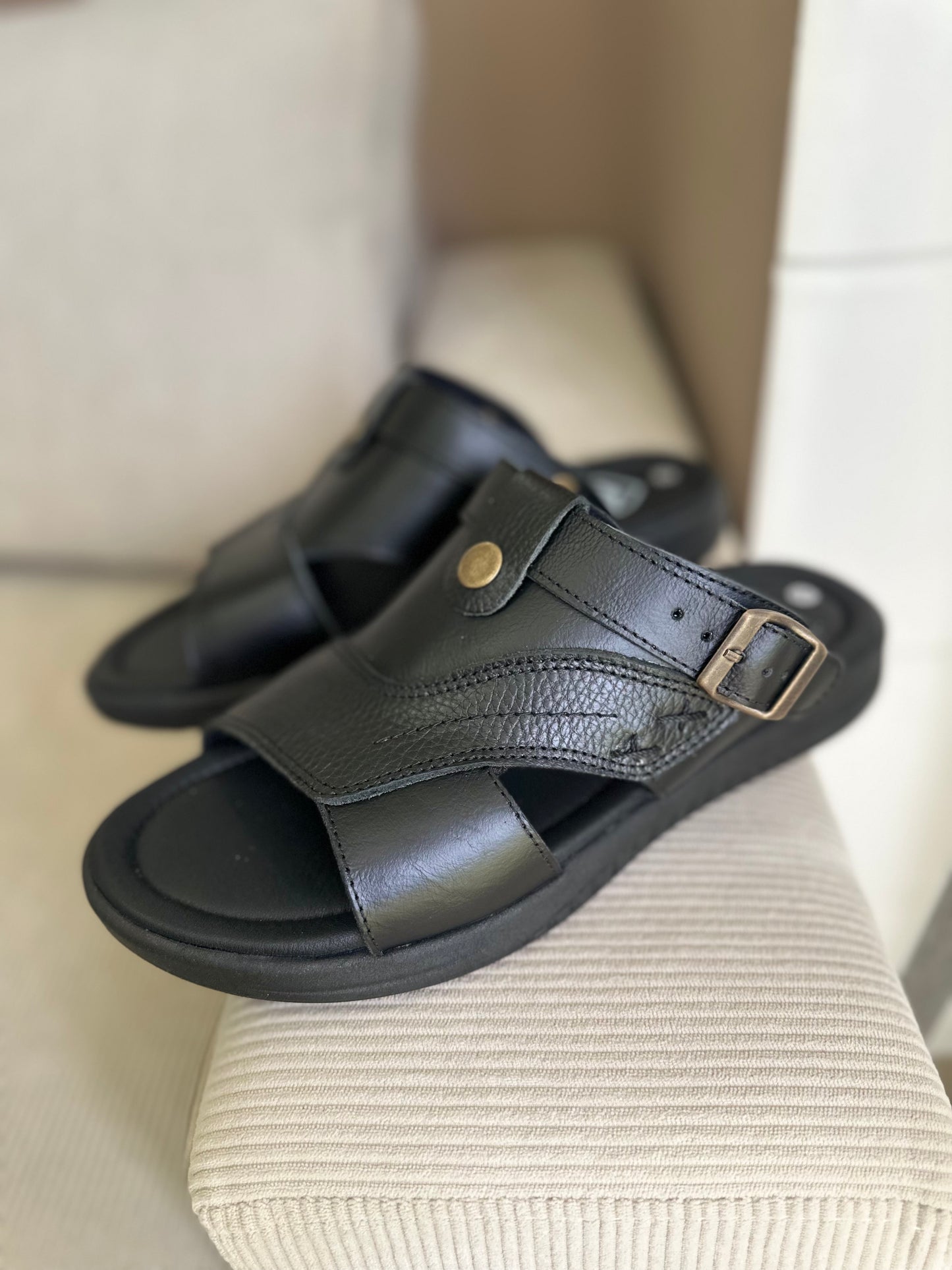 SANDALIAS CUERO-