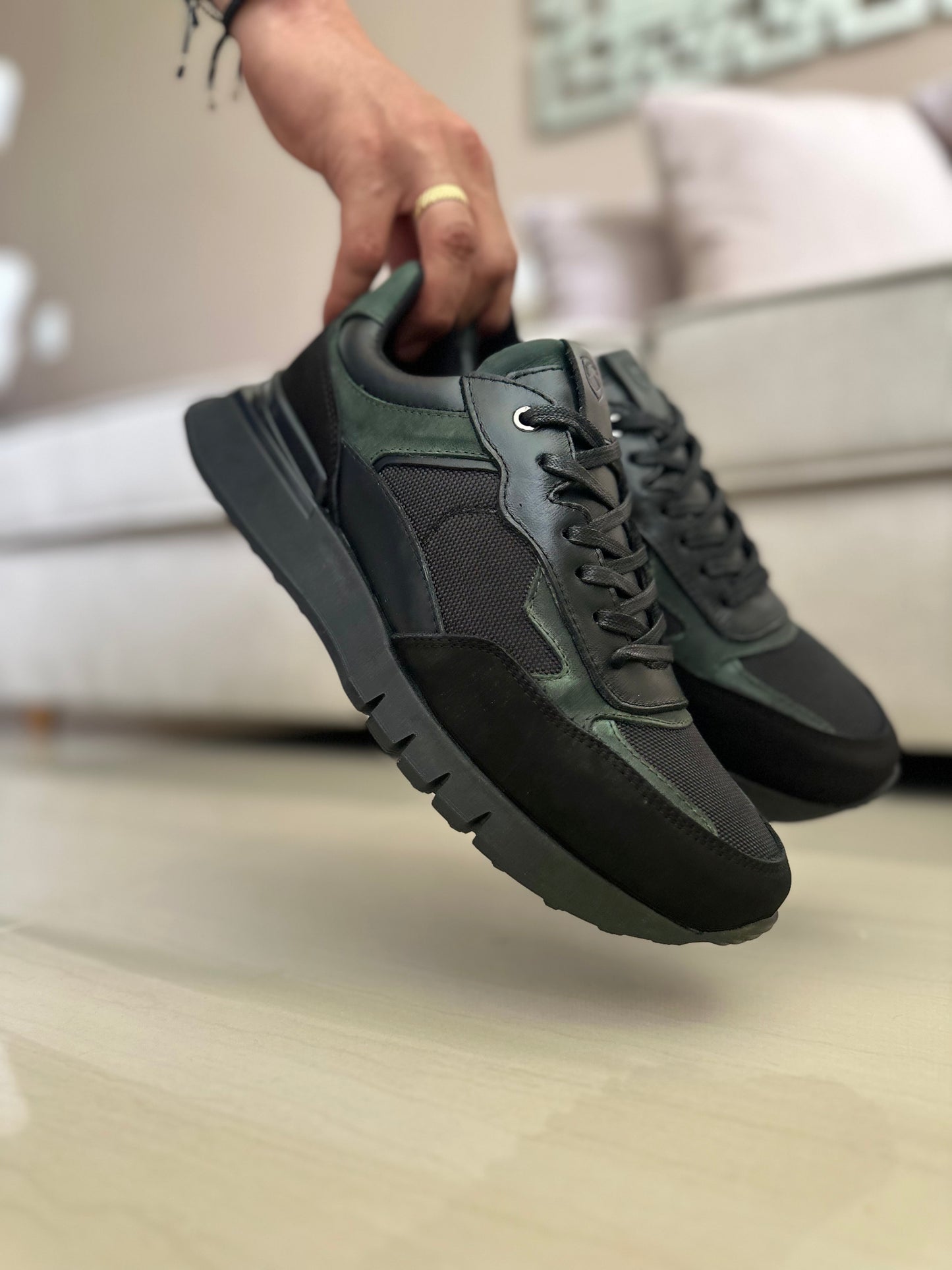 SNEAKER GIO - EN CUERO - PARA HOMBRE - REF: CLK 2123