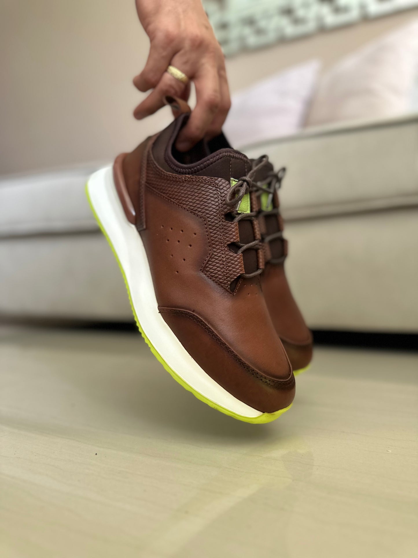 SNEAKERS YOUNG - PARA HOMBRE - EN CUERO 401