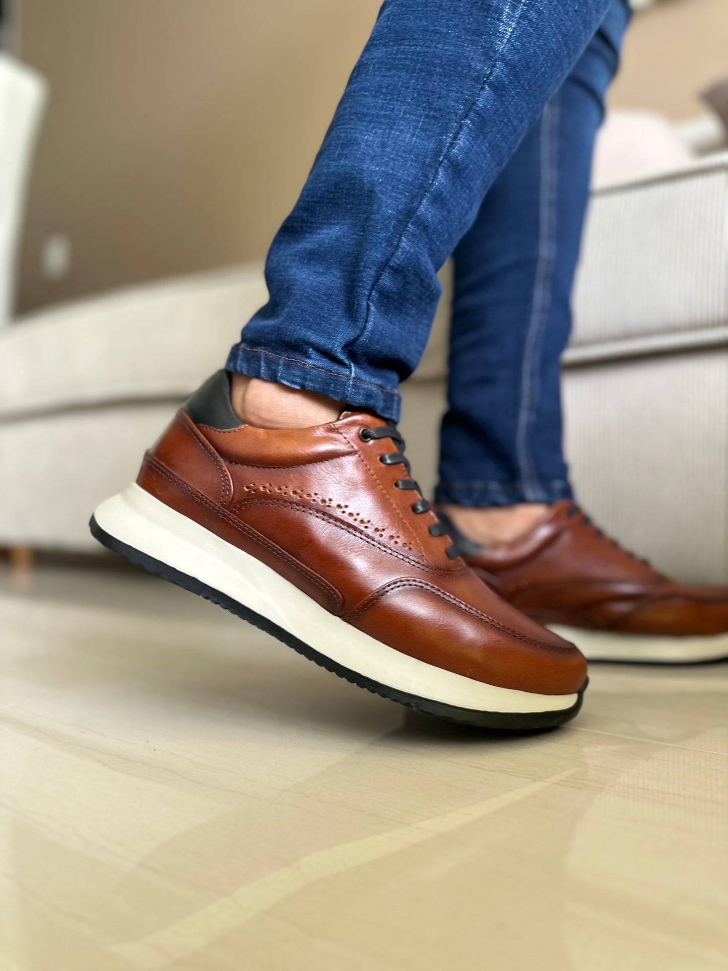 SNEAKERS TOPAXI- CUERO LISO CONAC  REF:T15