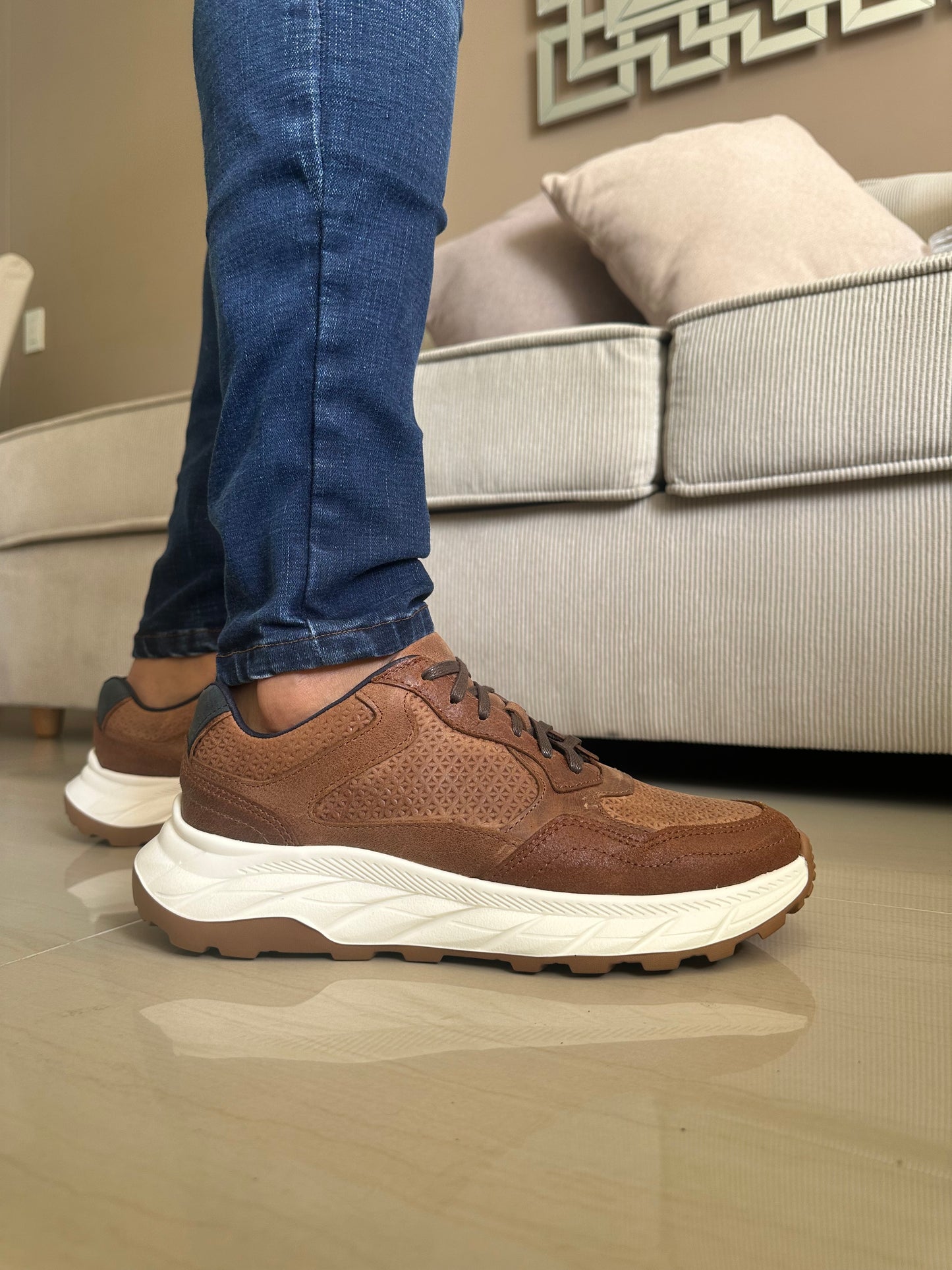 SNEAKERS CRIL- CUERO VACUNO NEGRO-REF TINJACA
