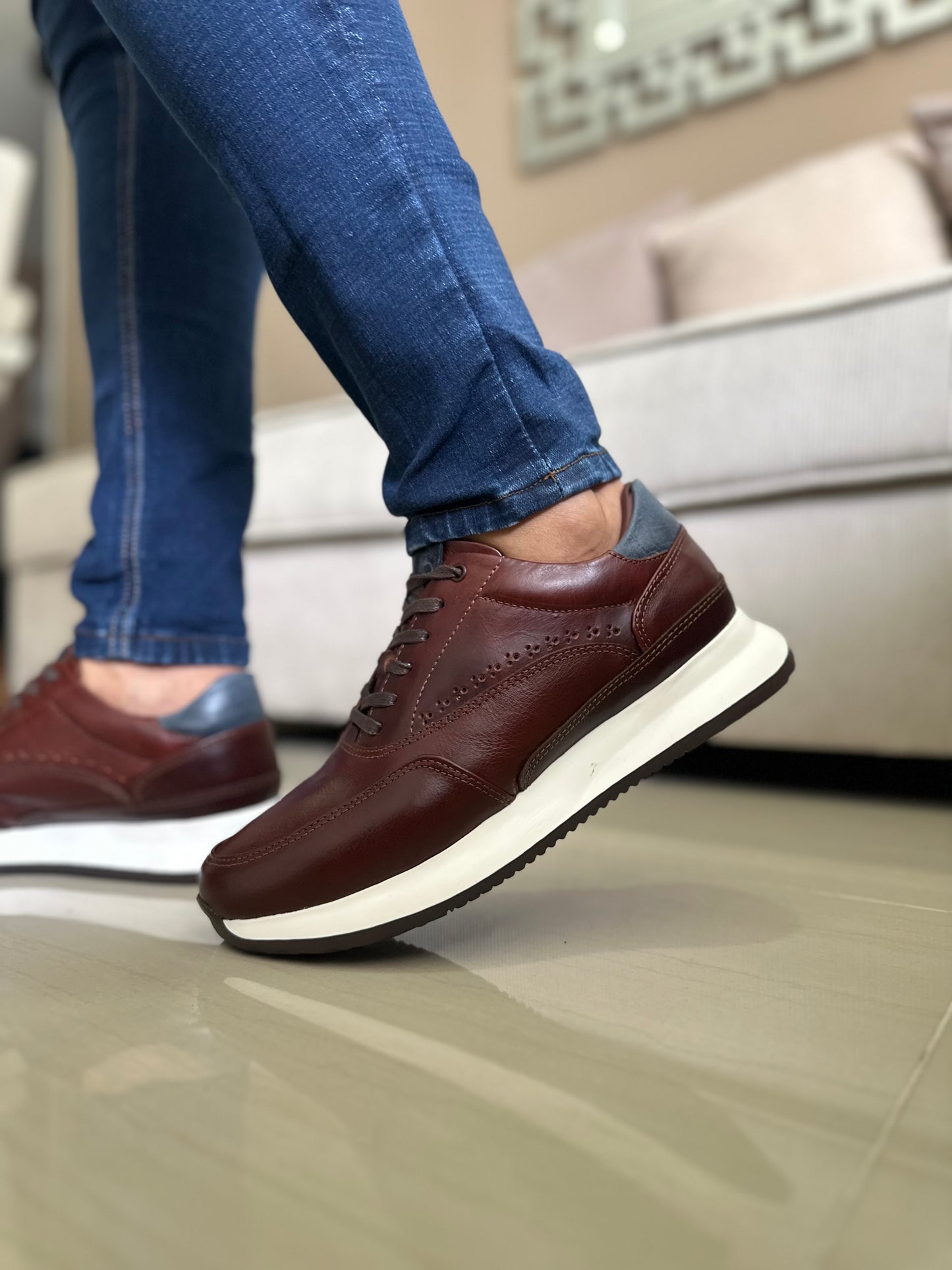 SNEAKERS TOPAXI- CUERO LISO CONAC  REF:T15