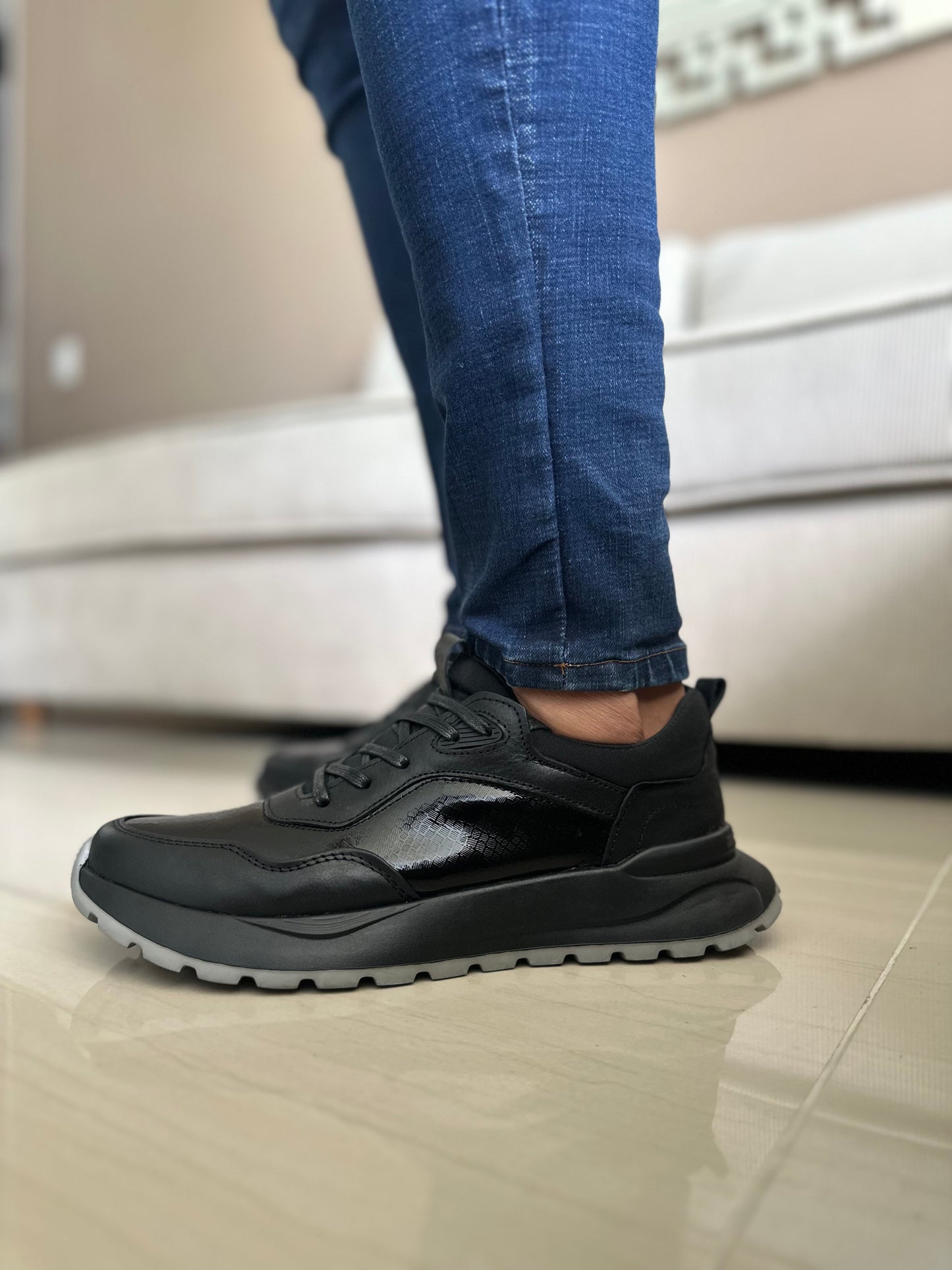 SNEAKERS BIN -CUERO REF: 3308 NEGRO