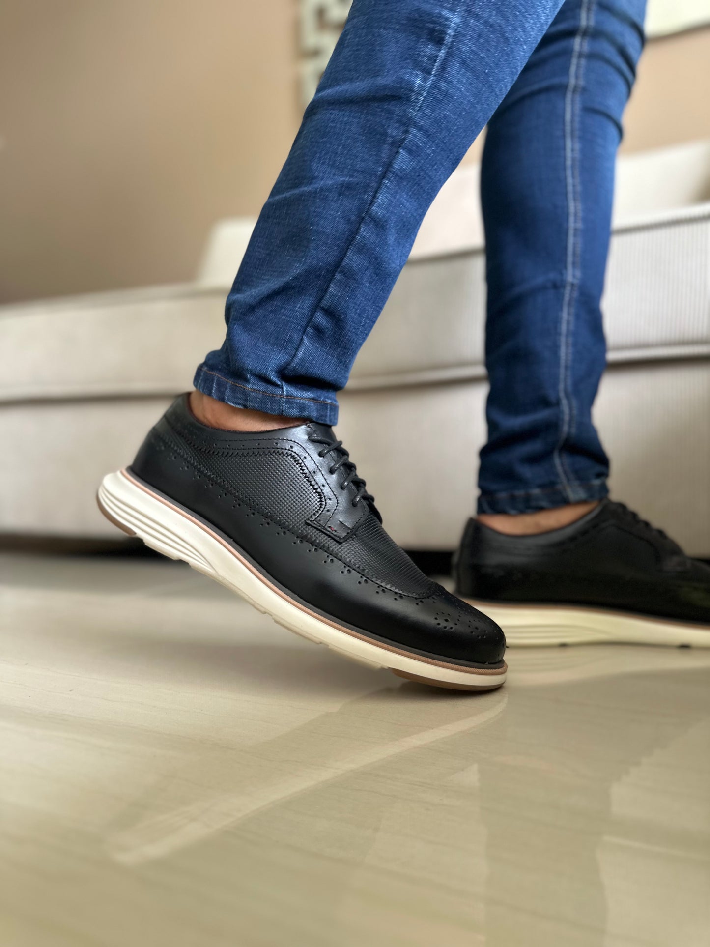 ELEGANTES GENGAR - EN CUERO - PARA HOMBRE -