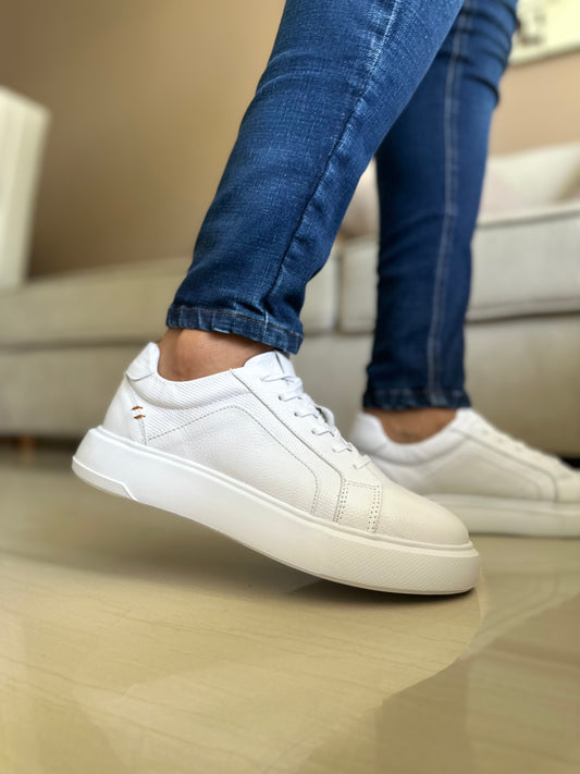 SNEAKERS EN CUERO VACUNO COLOR BLANCO -REF:533