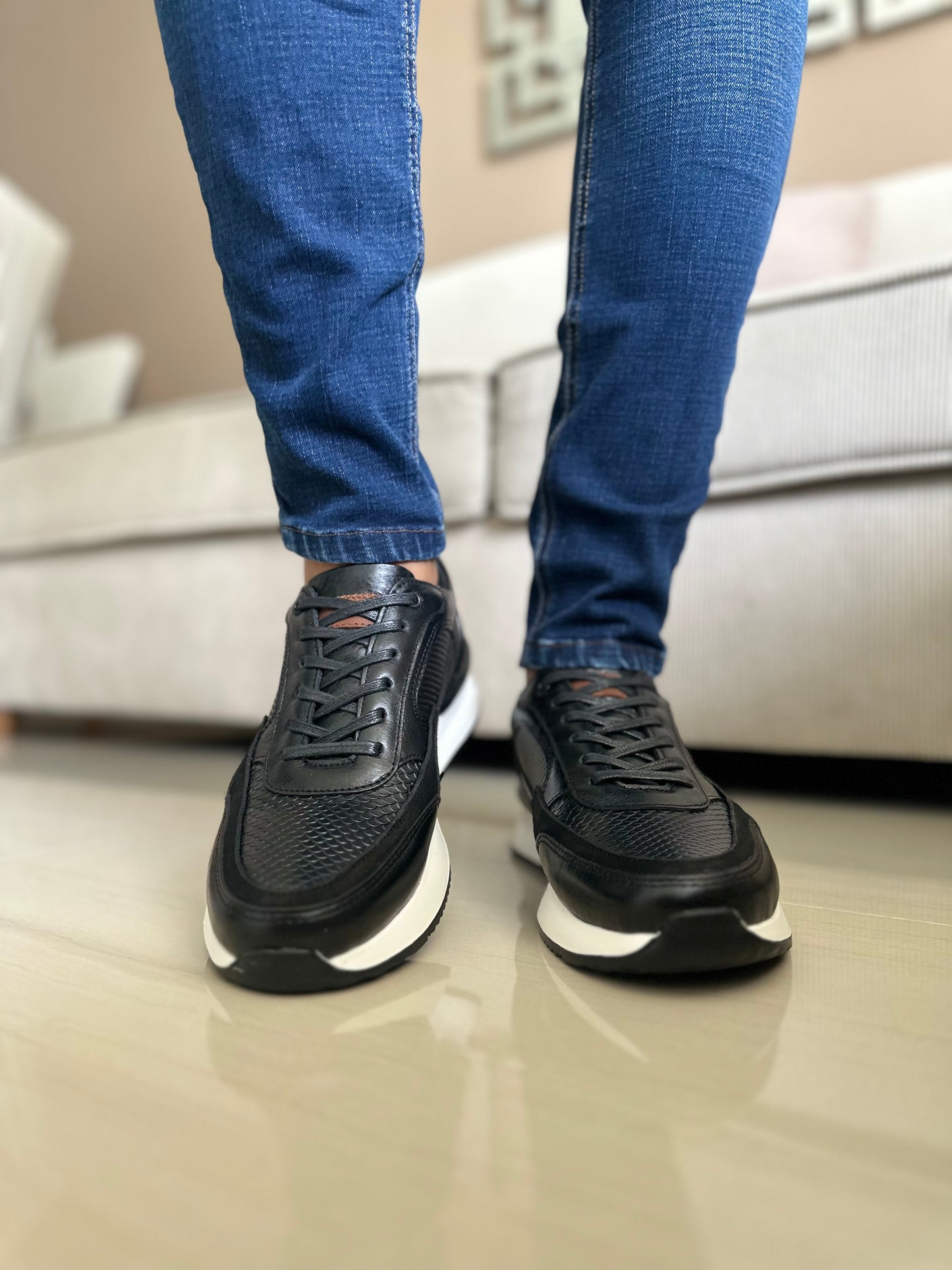 SNEAKERS NICK - PARA HOMBRE - EN CUERO NEGRO- REF: 3205