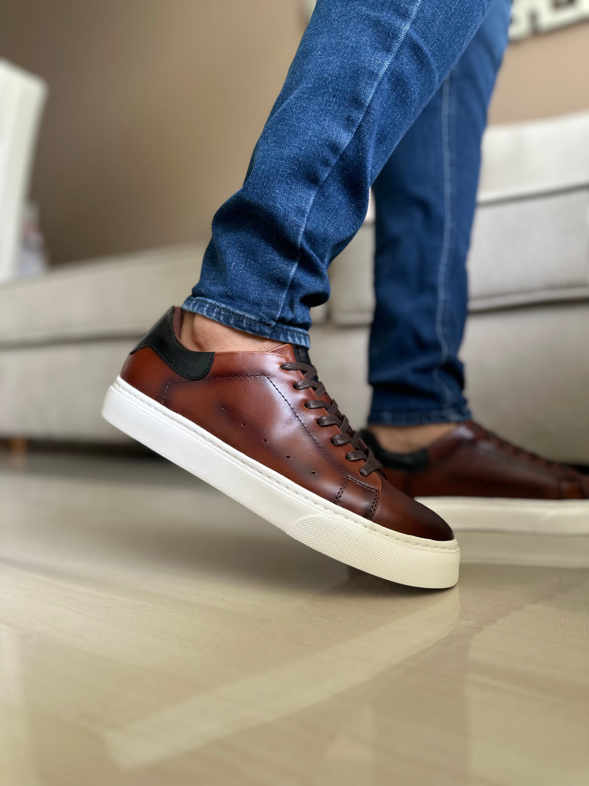 SNEAKER DOGGY - EN CUERO - PARA HOMBRE - REF: 602