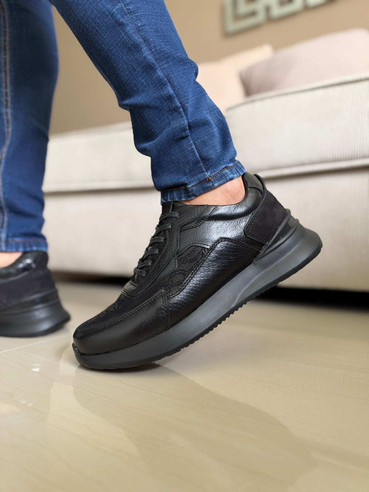SNEAKERS WERT NEGRO-CUERO-LIVIANOS REF 3316