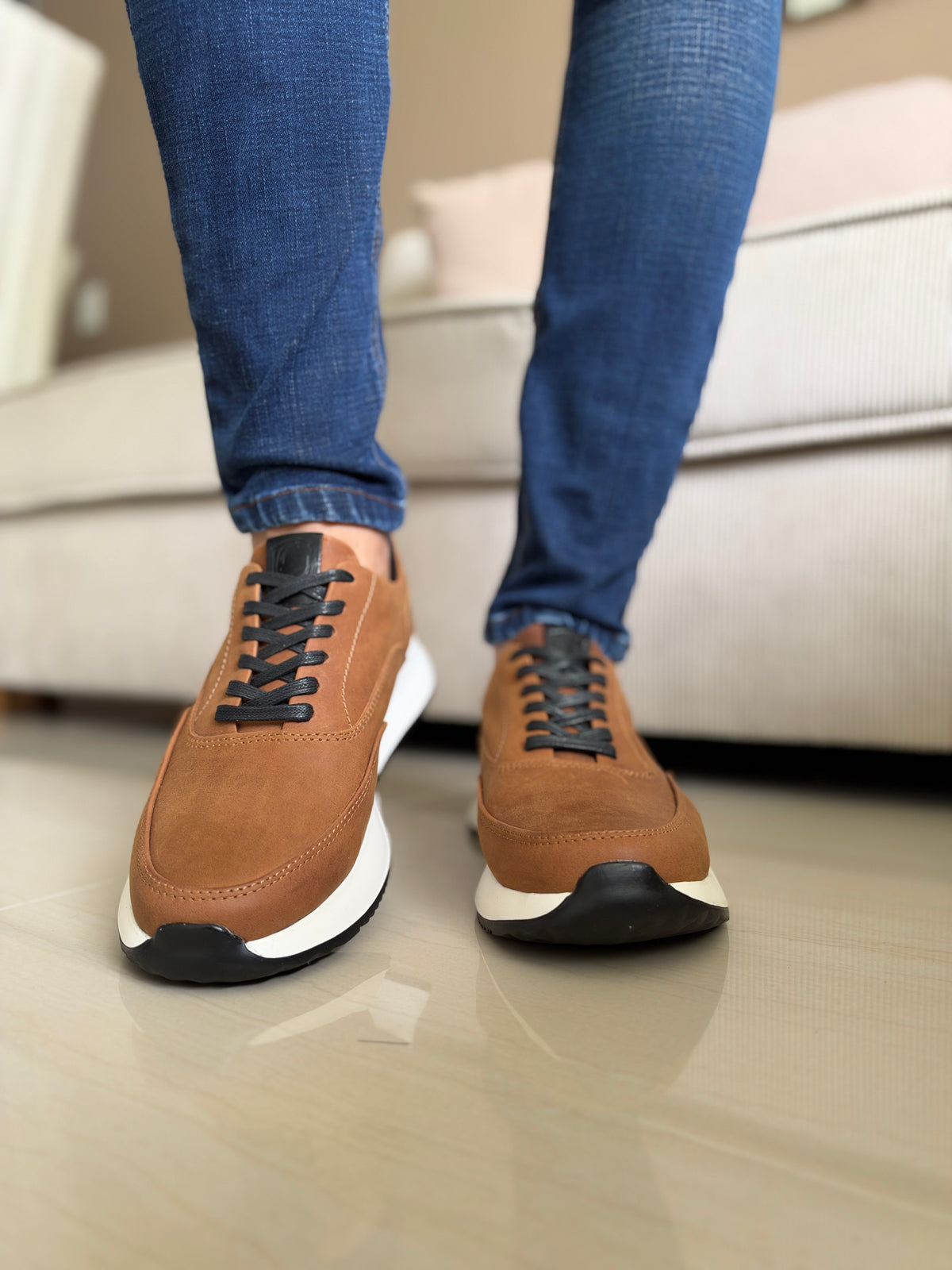 SNEAKERS TOPAXI- CUERO LISO MIEL  REF:T15