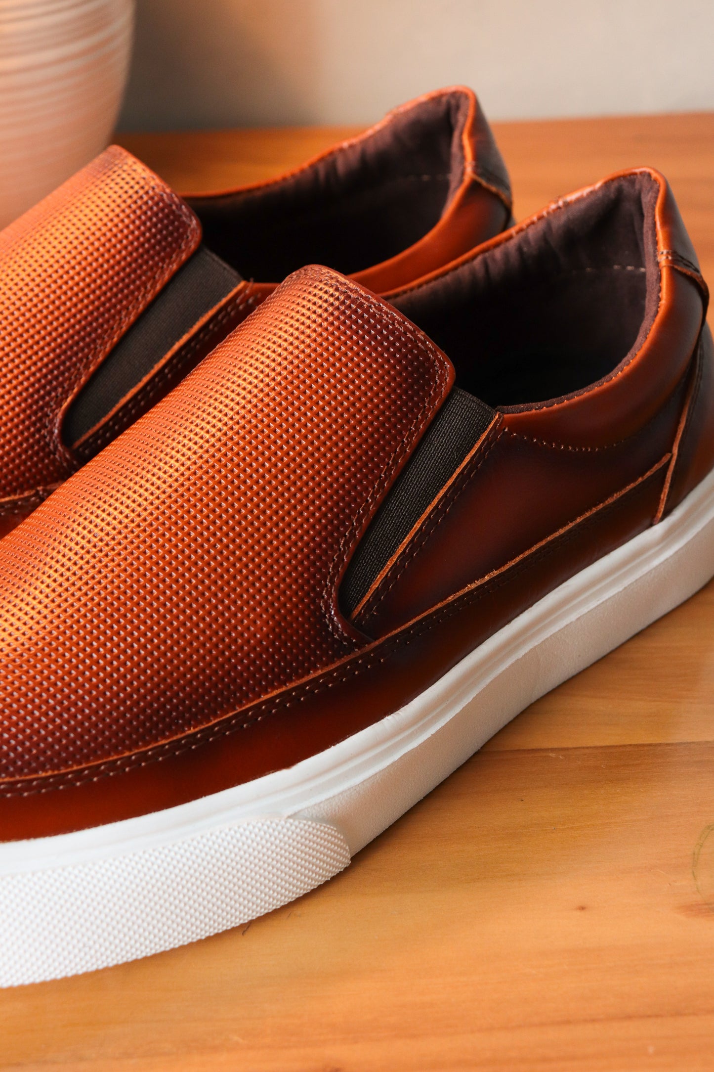 SNEAKER YIRE - EN CUERO - PARA HOMBRE - REF: 615