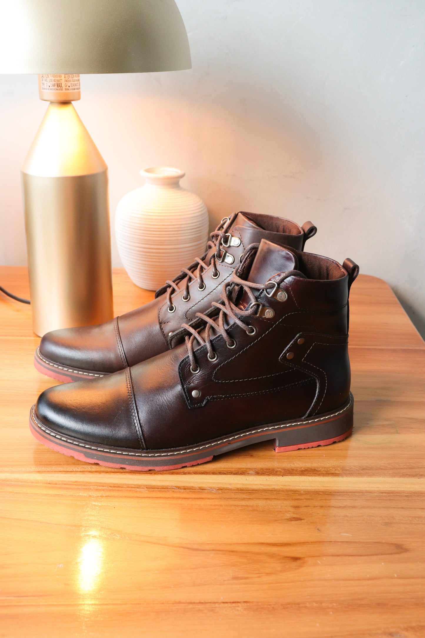 BOTAS 301 - EN CUERO - PARA HOMBRE