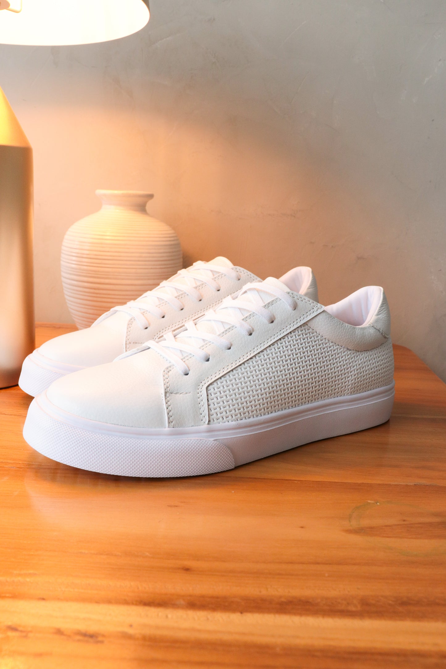 SNEAKERS KIDU - EN CUERO - PARA HOMBRE- REF: 602