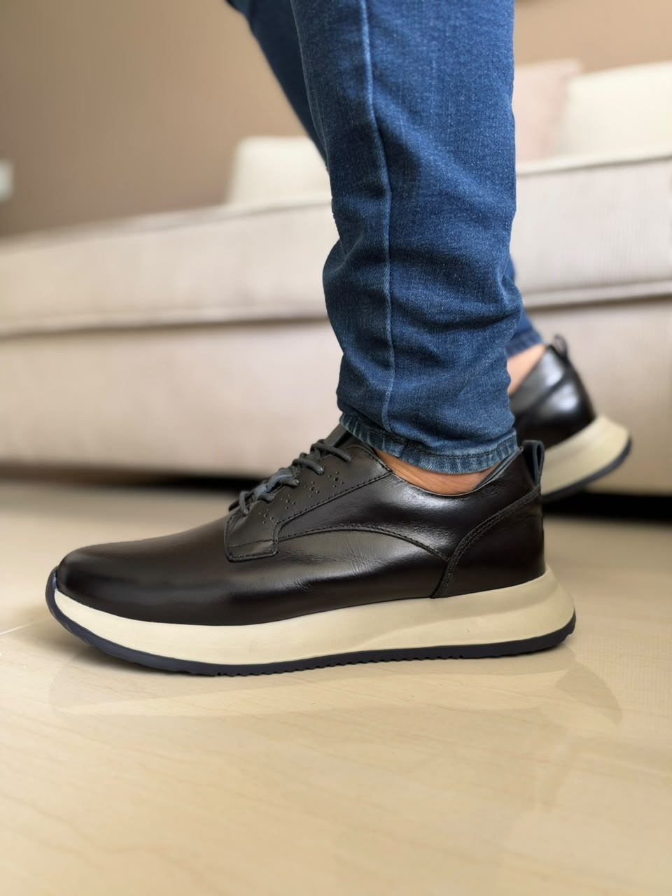 SNEAKERS TOPAXI- CUERO CONAC   REF:3383