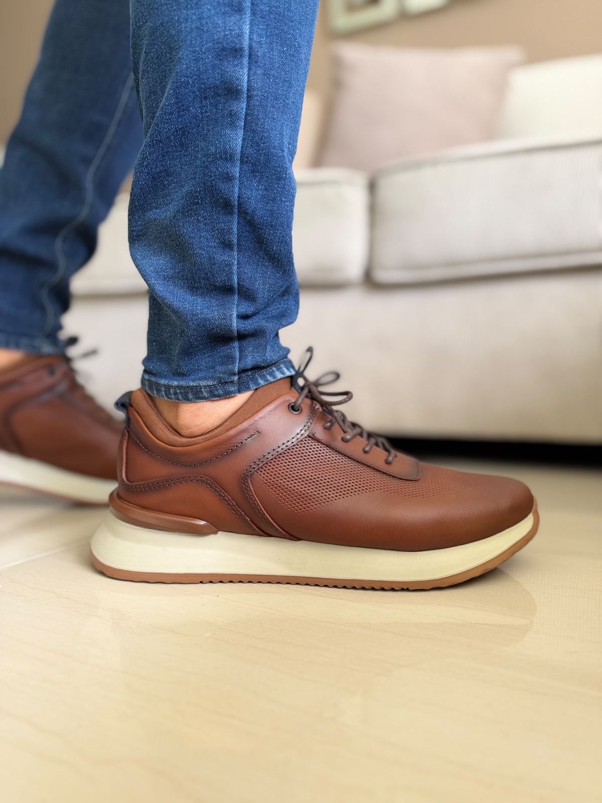 SNEAKER HOLLOW - EN CUERO - PARA HOMBRE - REF: ANT B91