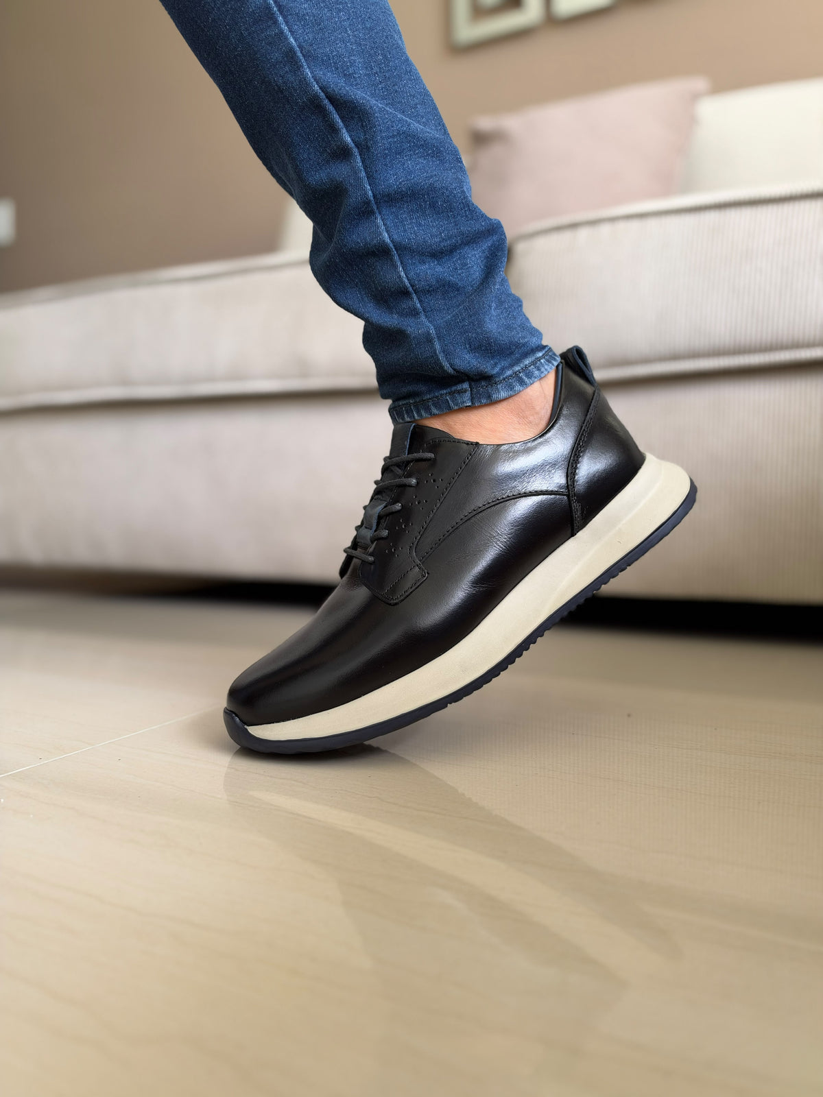 SNEAKERS TOPAXI- CUERO CONAC   REF:3383
