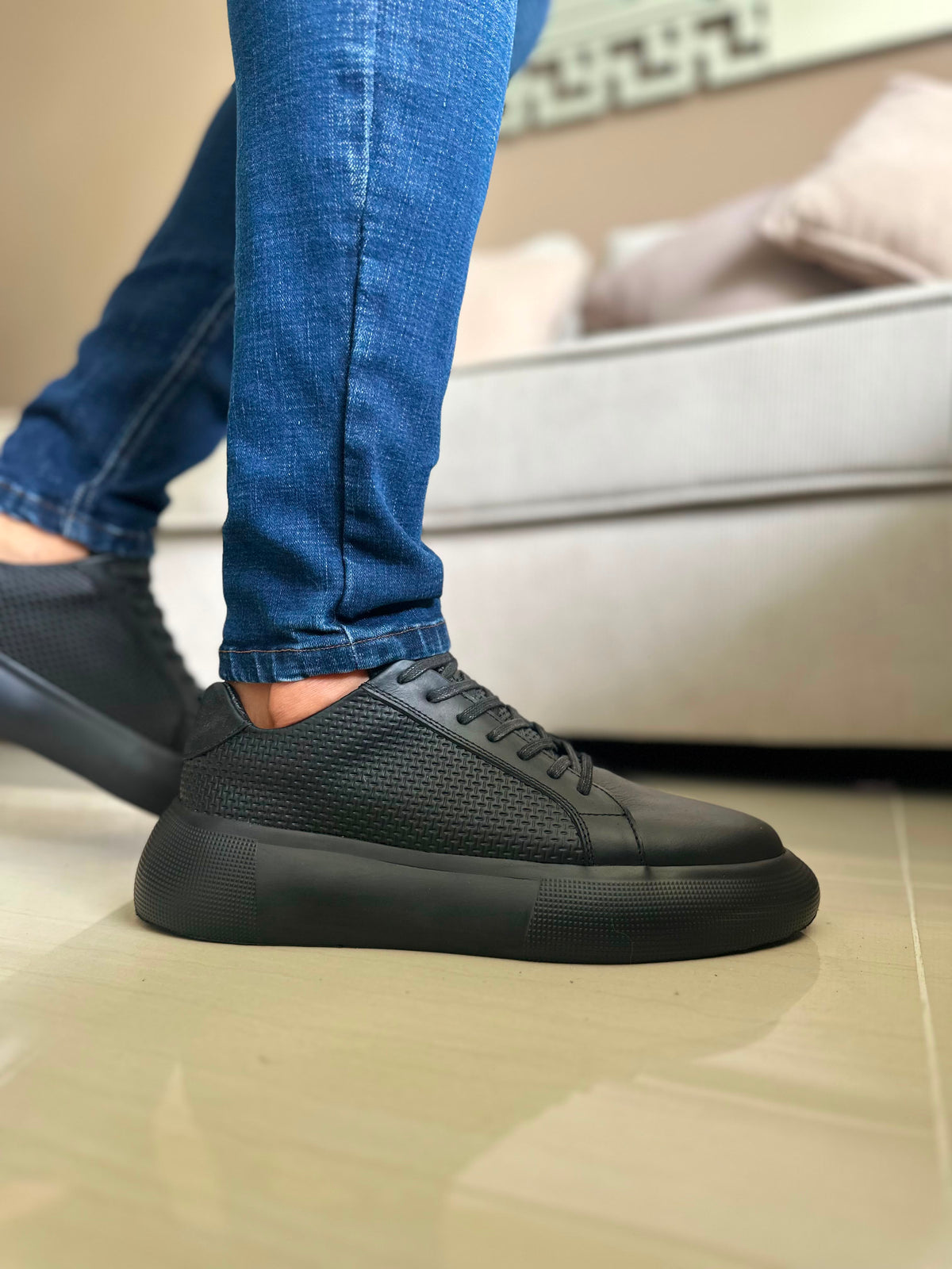 SNEAKERS GIT-CUERO-LIVIANOS-NEGROS